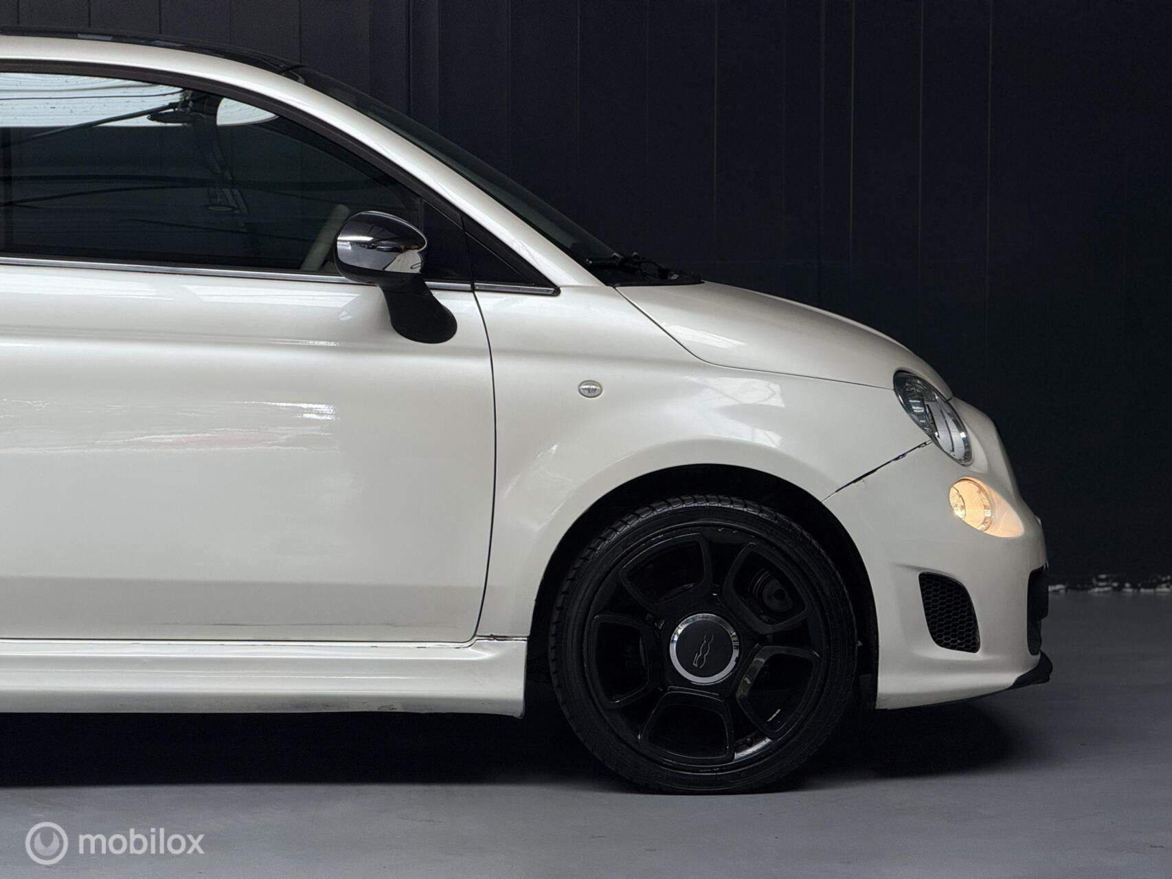 Fiat 500 1.2 Lounge|Automaat|Panodak|Leder|CarPlay|Abarth Look