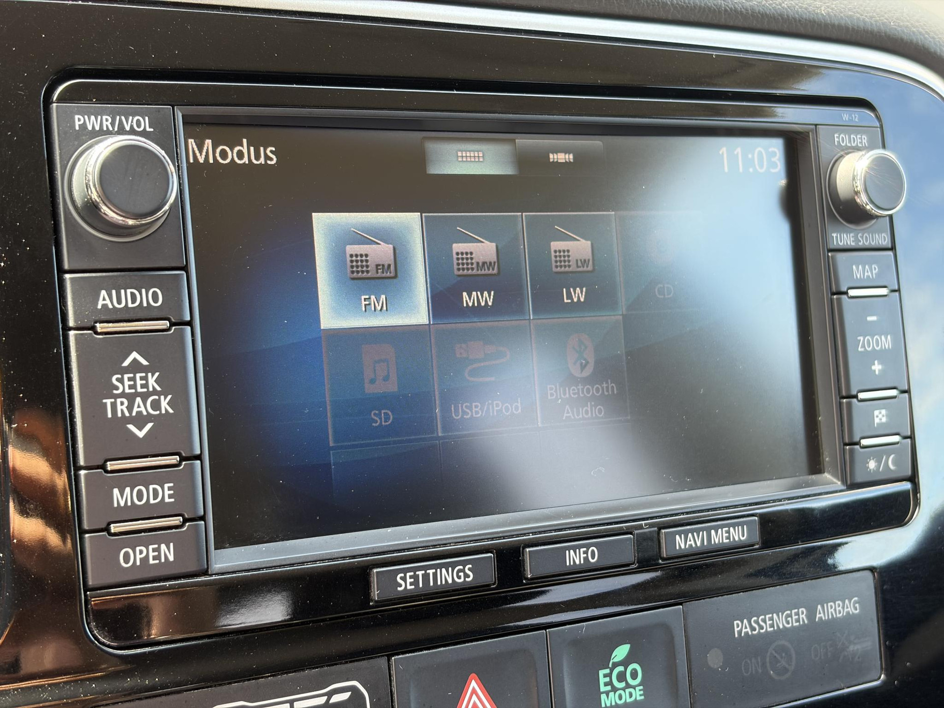 Mitsubishi Outlander 2.0 PHEV Business Edition SOH 73%,Trekhaak,Navi,Camera,Keyless,Halfleder,Clima,Cruise,Lm velgen,N.A.P,Apk tot 04-2027