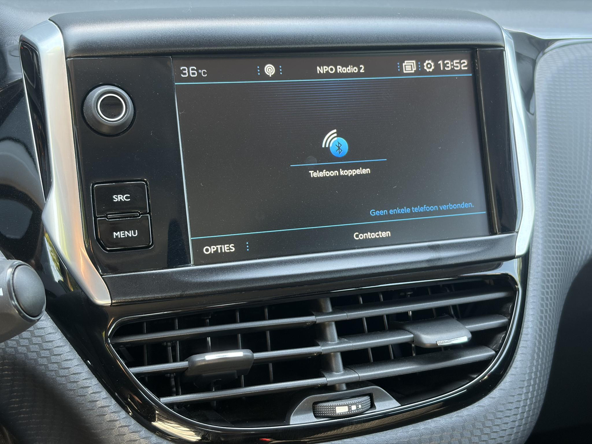 Peugeot 208 1.2 PureTech Allure 1e Eigenaar,D-riem vv in 2023,Afn.Trekhaak,Dealer Onderhouden,Carplay,Navi,Clima,Cruise,Lm velgen,110pk,N.A.P,Pdc,Apk tot 07-2027