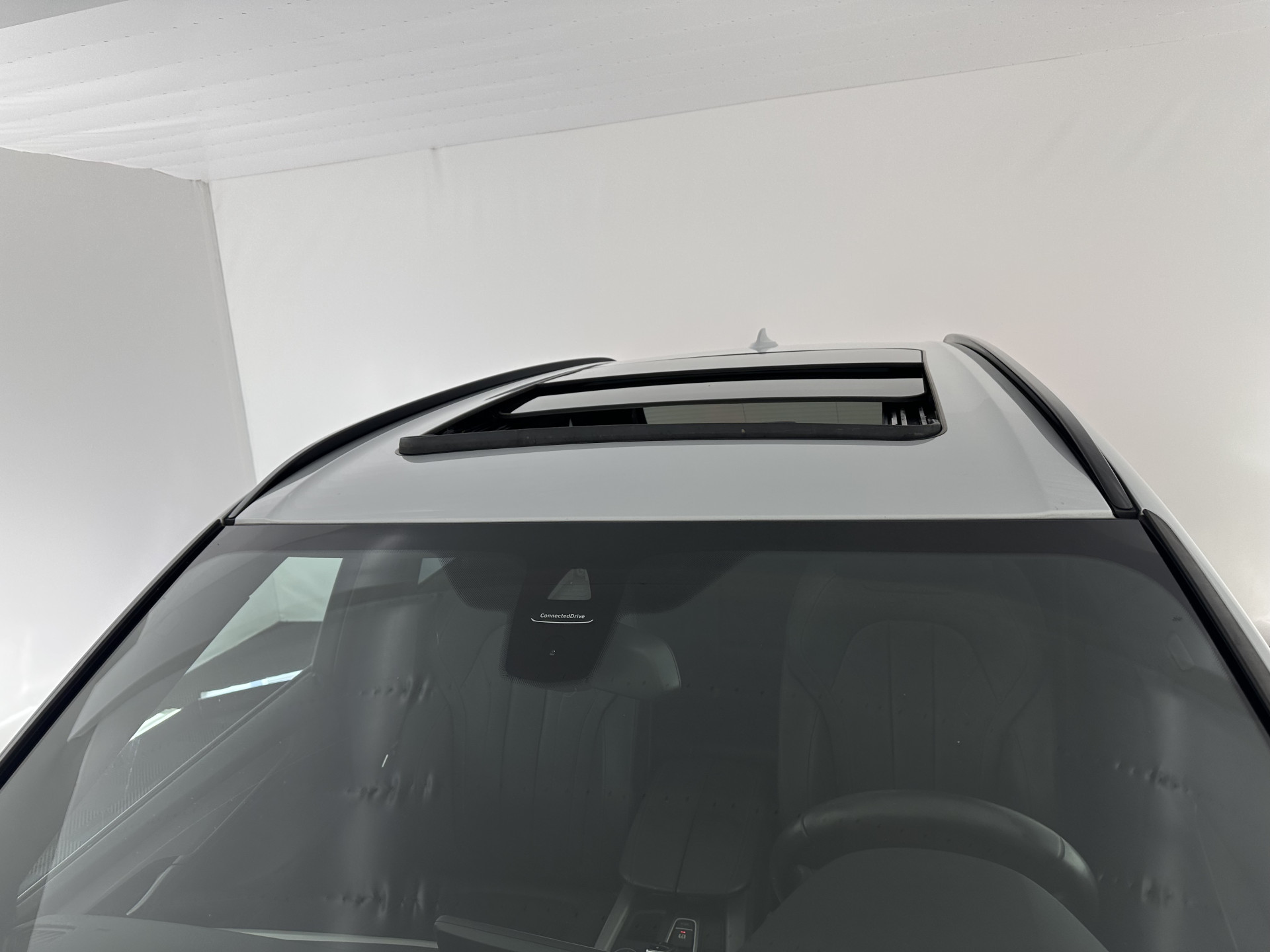 BMW X5 xDrive30d M-Sport High Executive (INCL-BTW) Aut. *PANO | FULL-LED | SOFTCLOSE | LEATHER | TOPVIEW | BLINDSPOT | HARMAN/KARDON | MEMORY-PACK | AMBIENTLIGHT | KEYLESS | DAB+ | HEATED-COMFORTSEATS | TOWBAR | 20"ALU*