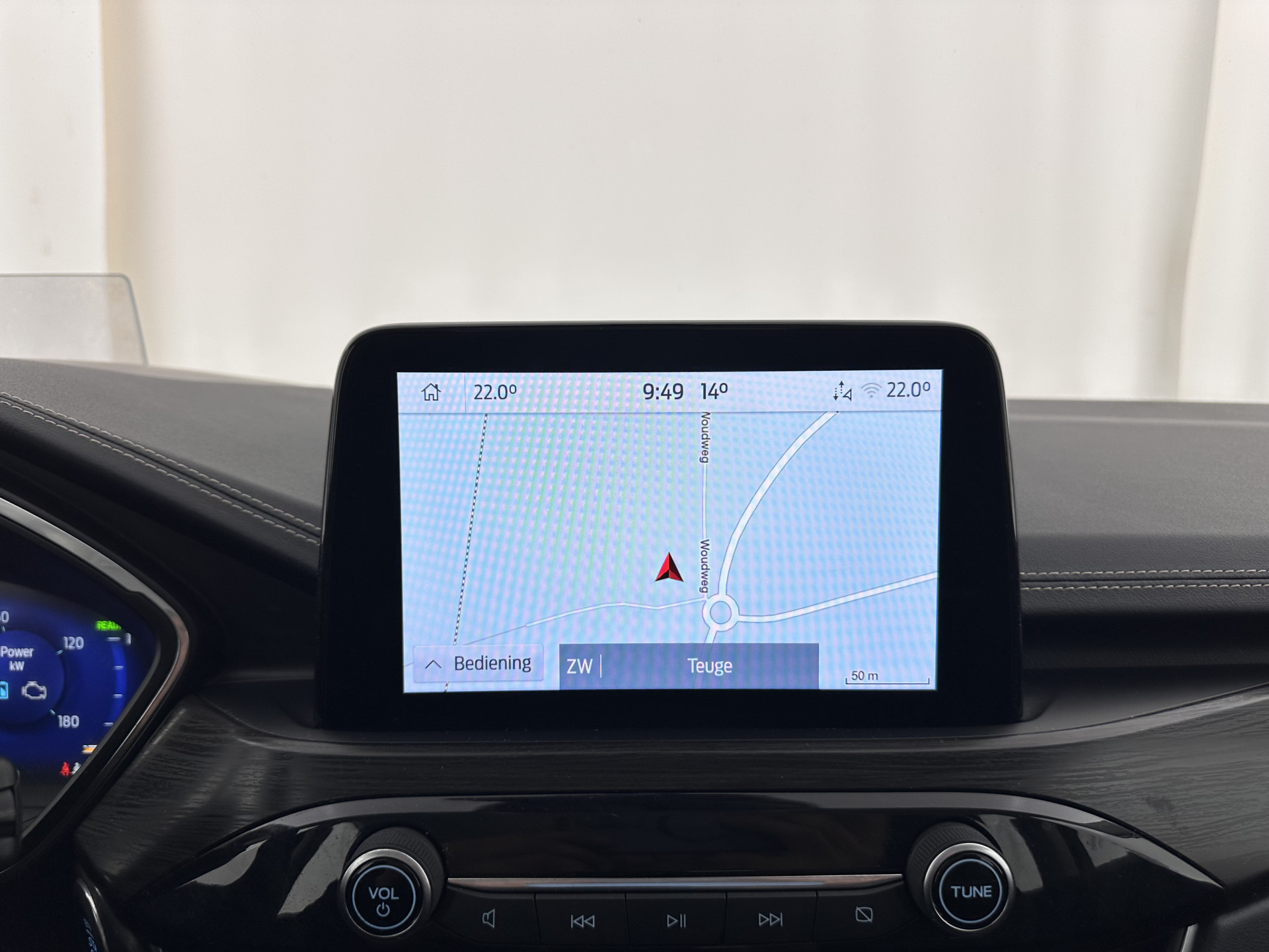 Ford Kuga 2.5 PHEV Vignale (Plug-In) (INCL-BTW) Aut. *HEAD-UP | LEATHER | DIGI-COCKPIT | FULL-LED | KEYLESS | DAB | CARPLAY | NAVI-FULLMAP | MEMORY-PACK | HEATED-COMFORTSEATS | PRIVACYGLASS | TOWBAR | 18''ALU*