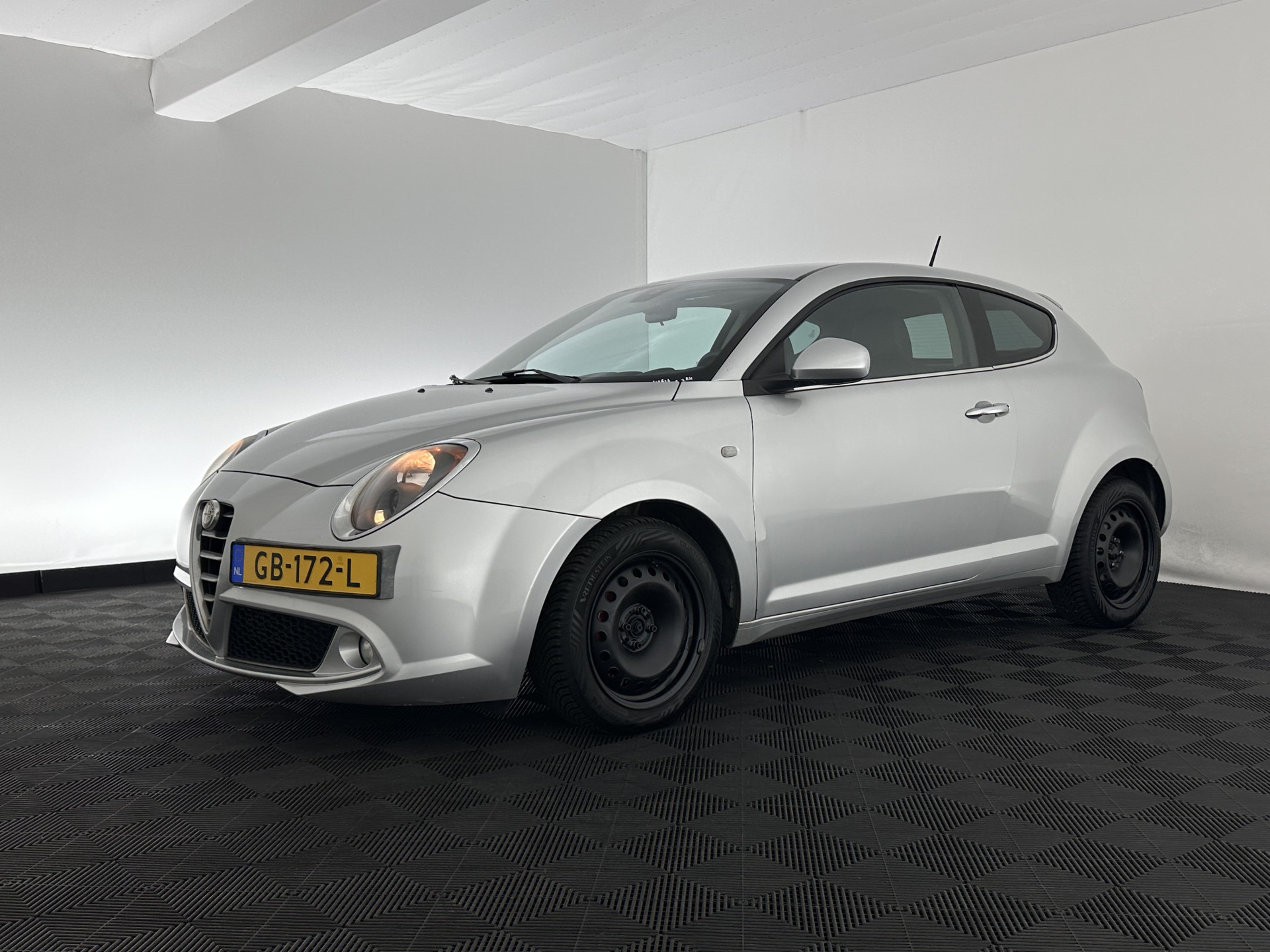 Alfa Romeo MiTo 1.3 JTDM ECO JUNIOR *LEATHER | NAVI-FULLMAP | SPORTSEATS | ECC | AUDIOSYSTEEM-DIGITAL |  PDC | PRIVACYGLASS | CRUISE*