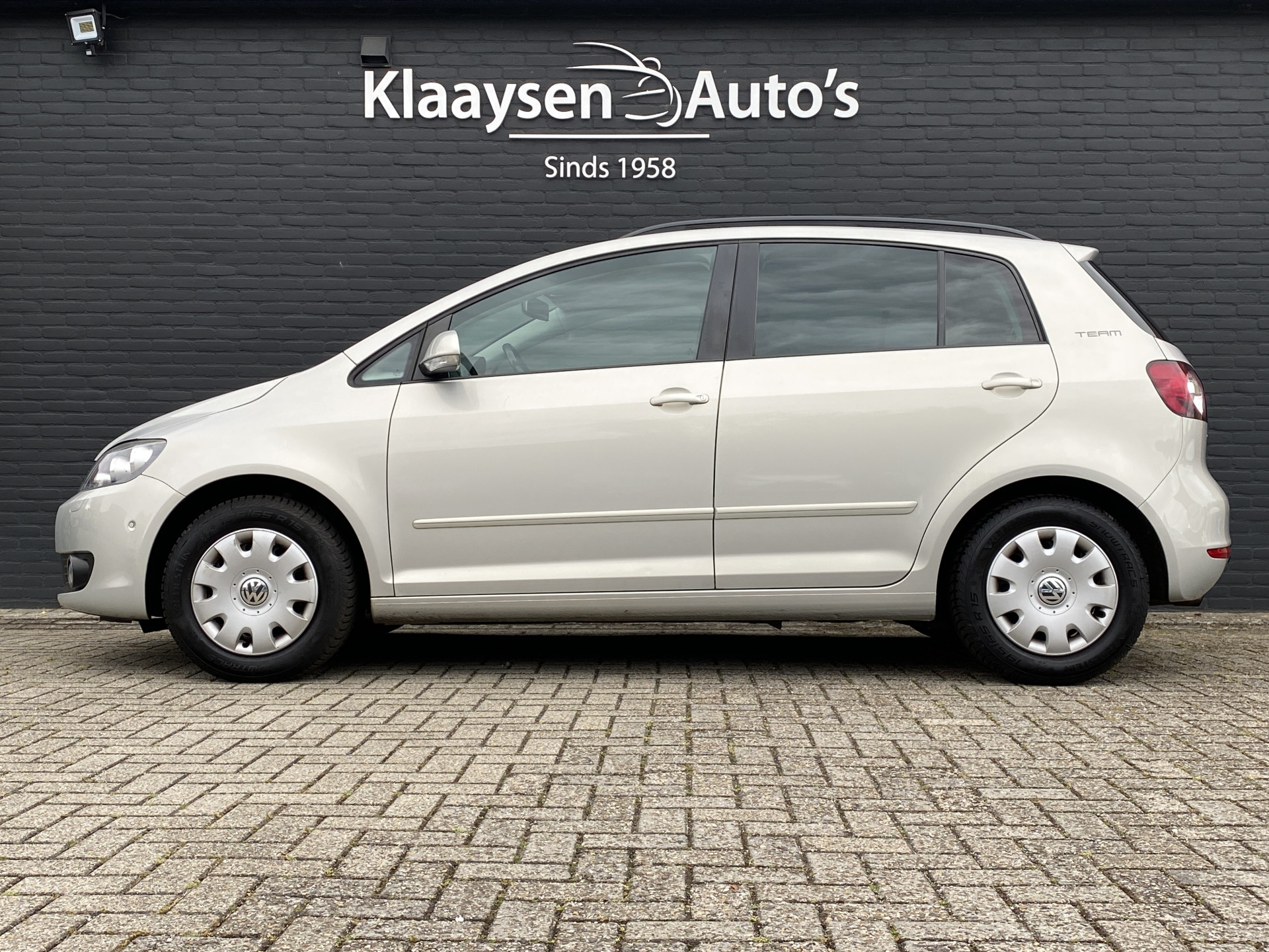 Volkswagen Golf Plus 1.4 TSI 122 pk Team AUT. | navigatie | cruise control | stoelverwarming | trekhaak | all season banden
