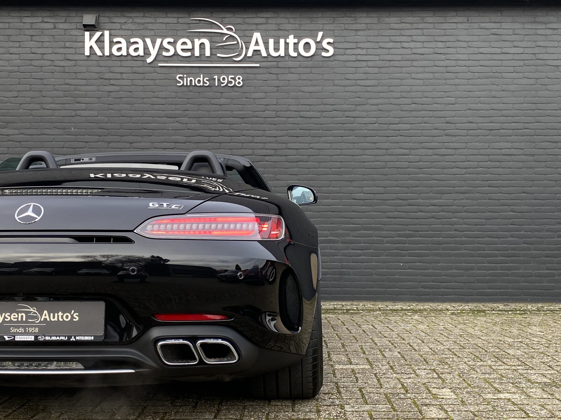 Mercedes-Benz AMG GT C Roadster 4.0 Premium V8 577 pk AUT. | dealer onderhouden | achteras besturing | memory stoel | adaptieve cruise | 360 camera