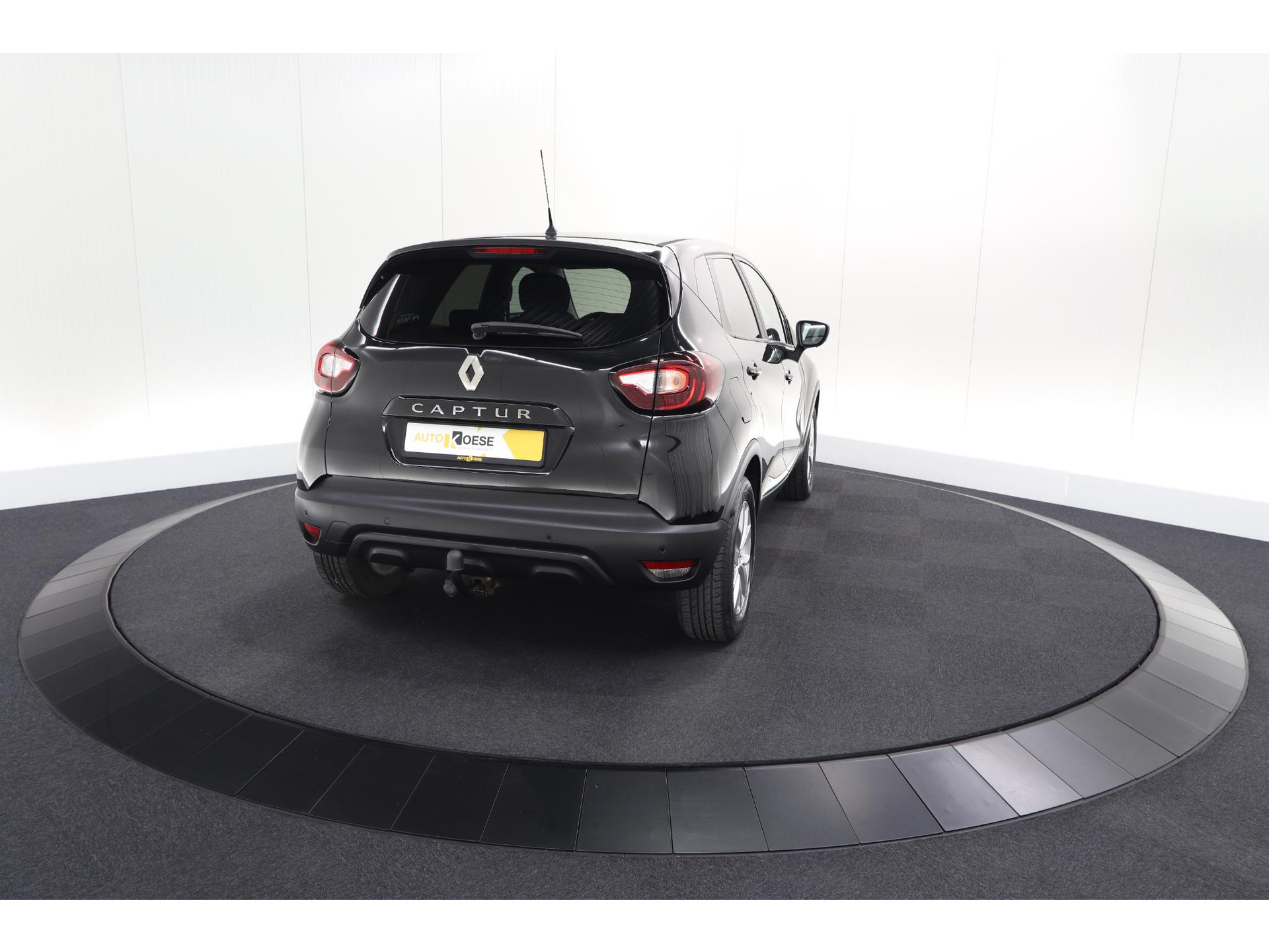 Renault Captur TCe 90 Limited | Trekhaak | Navigatie | Parkeersensoren