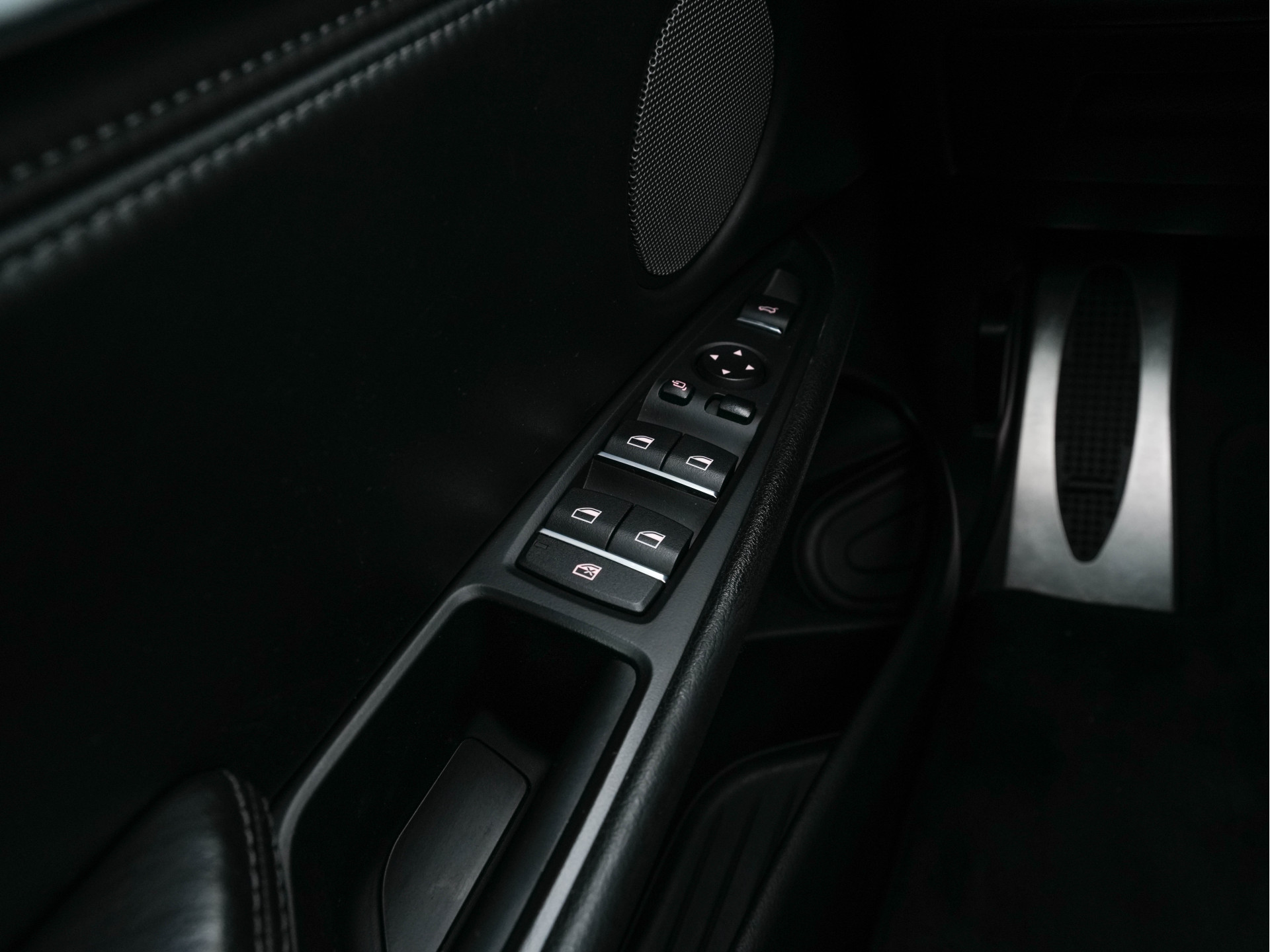 BMW X5 M High Executive M-Sportpack Aut. *PANO | HEAD-UP | LEATHER | FULL-LED | NAVI-FULLMAP | MEMORY-PACK | HARMAN/KARDON-AUDIO | KEYLESS | CAMERA | HEATED-COMFORTSEATS | SHIFTPADDLES | TOWBAR | 20''ALU*