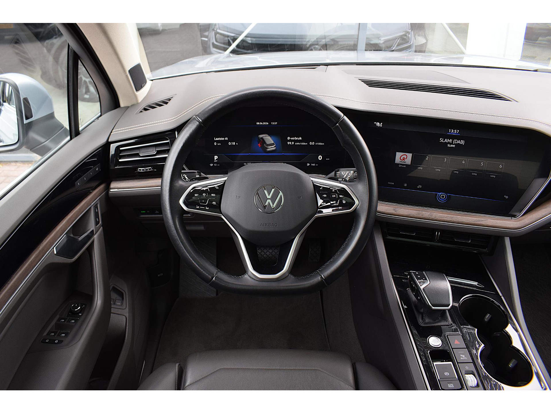 Volkswagen Touareg 3.0 TSi eHybrid 4MOTION | Trekhaak | Luchtvering | Pano | Leer | Memory | SOH 97,6%