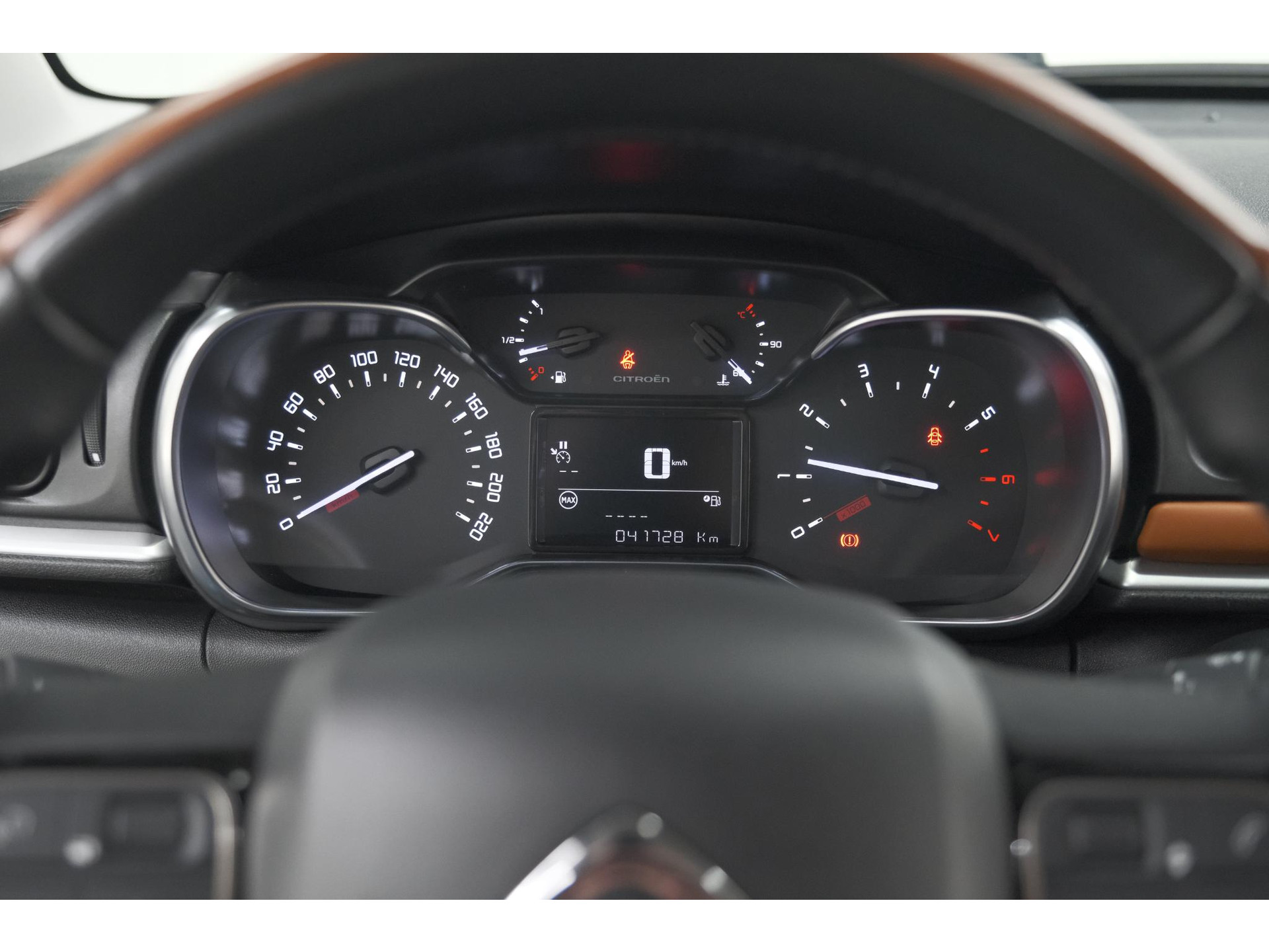 Citroen C3 PureTech 110 S&S Shine | Trekhaak | Parkeersensoren | Navigatie | Apple Carplay