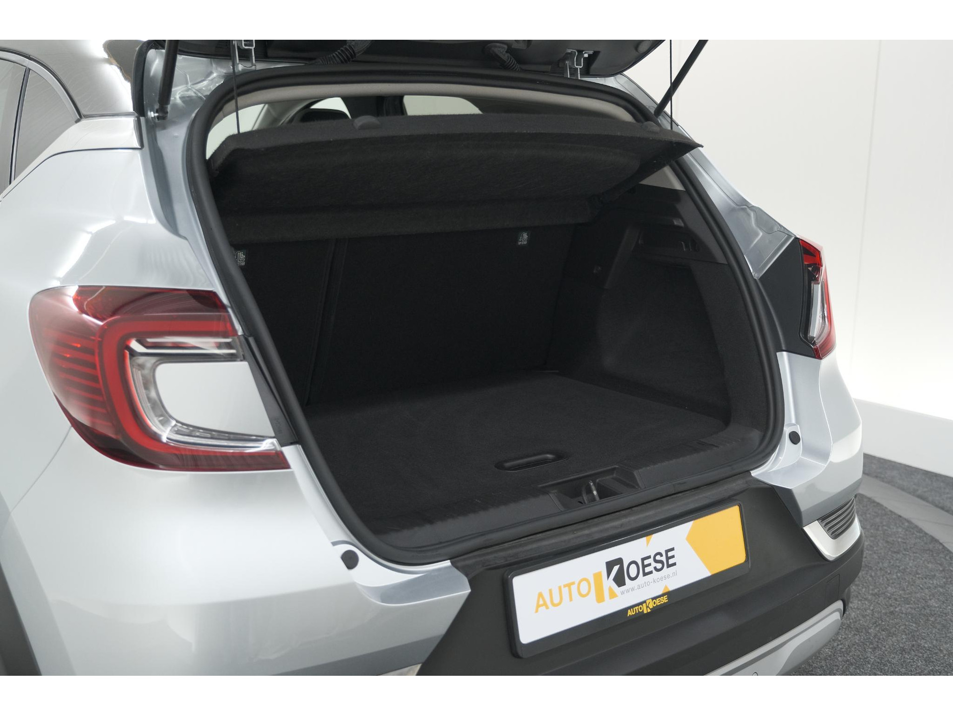 Renault Captur TCe 90 Intens | Trekhaak | Camera | Navigatie | Parkeersensoren | Apple Carplay