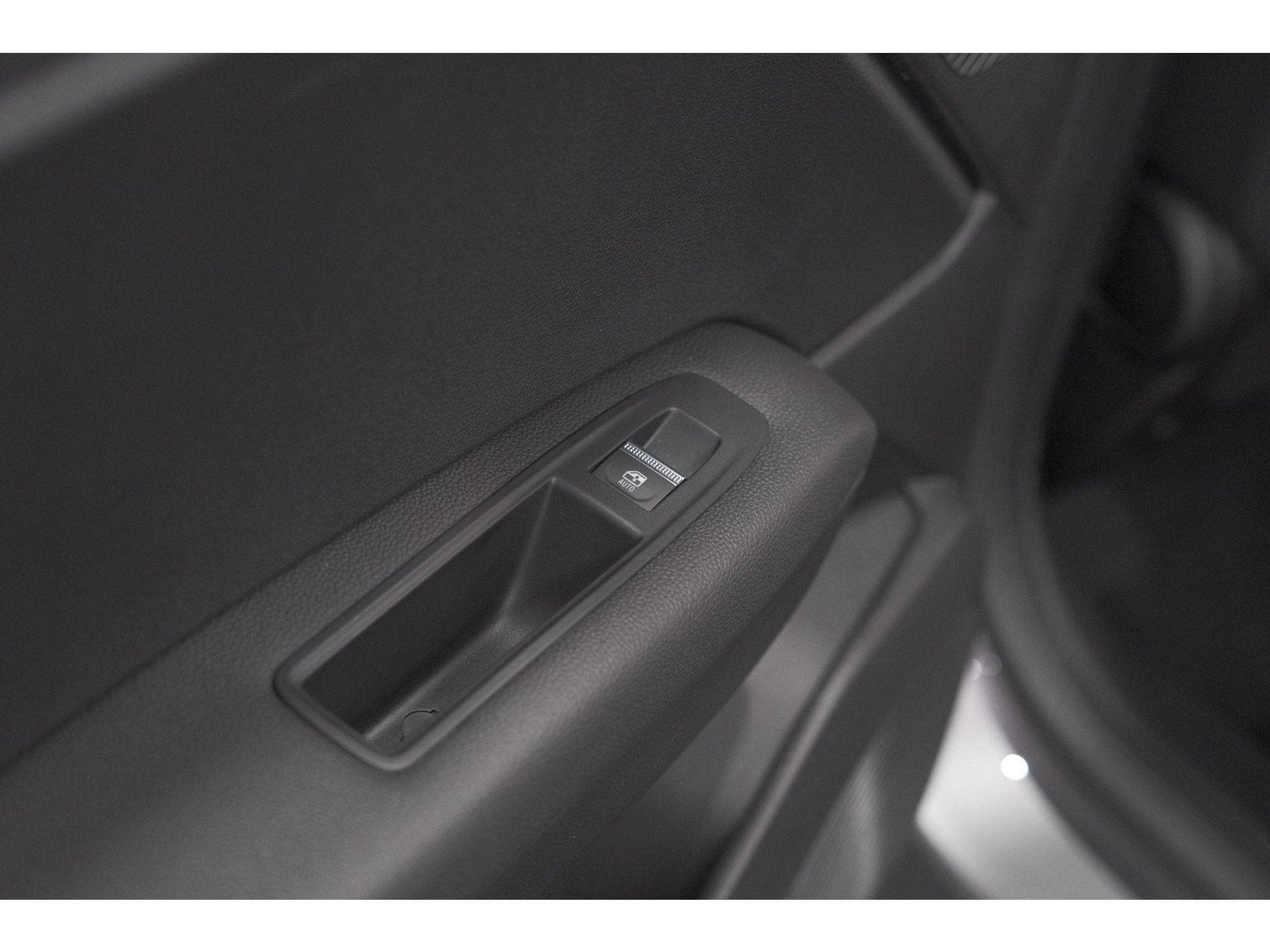 Renault Captur 1.8 E-Tech Full Hybrid 160 Techno | Camera | Adaptieve Cruise Control | Navigatie