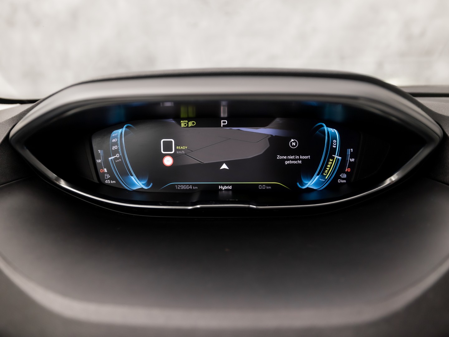 Peugeot 3008 1.6 HYbrid 225 Allure Sport 225Pk Automaat (APPLE CARPLAY, GROOT NAVI, 360 CAMERA, LEDER, KEYLESS, SPORTSTOELEN, GETINT GLAS, LANE ASSIST, NIEUWSTAAT)