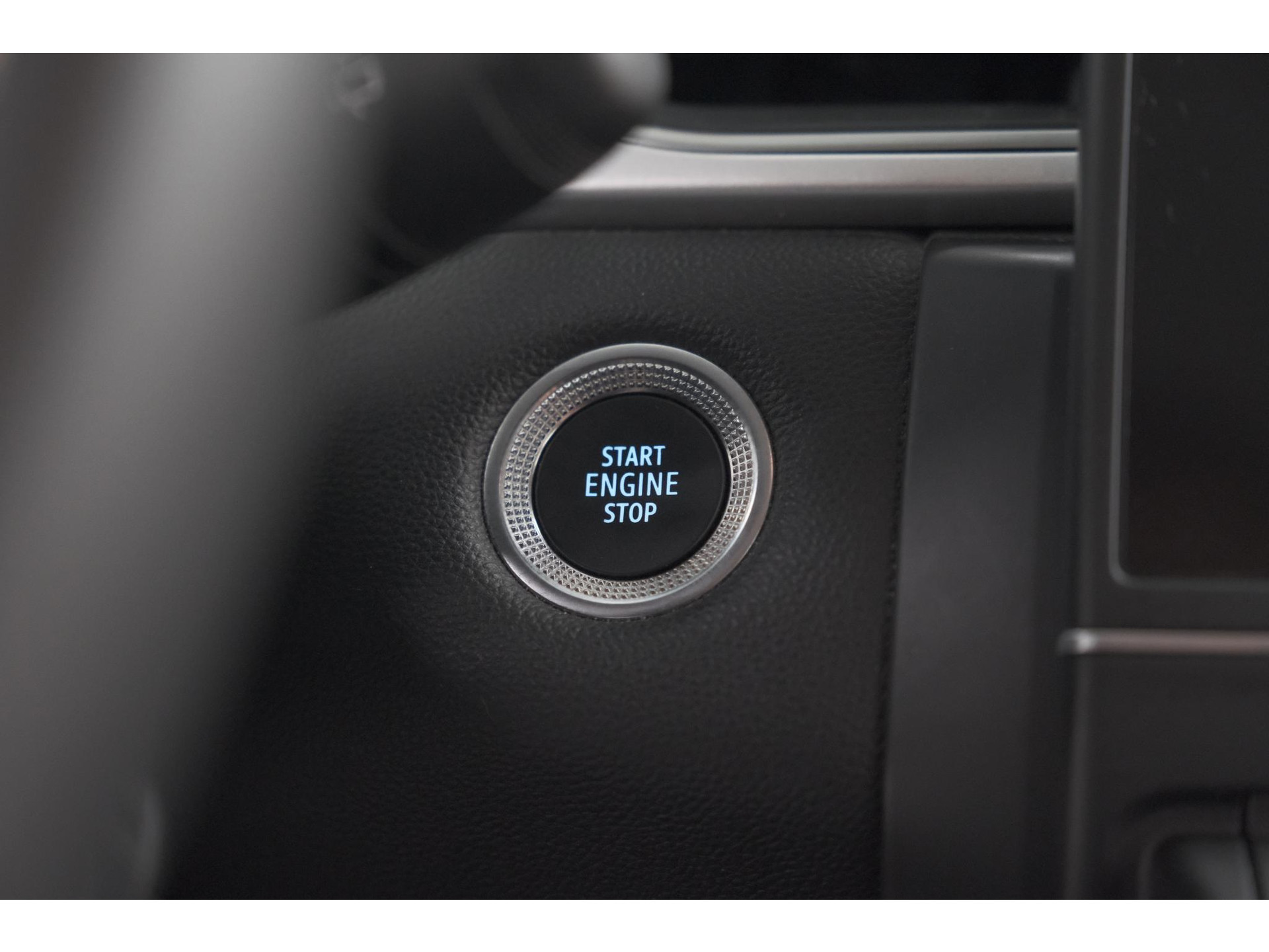 Renault Captur 1.6 E-Tech full hybrid 145 techno | Camera | Parkeersensoren | Climate control | Keyless