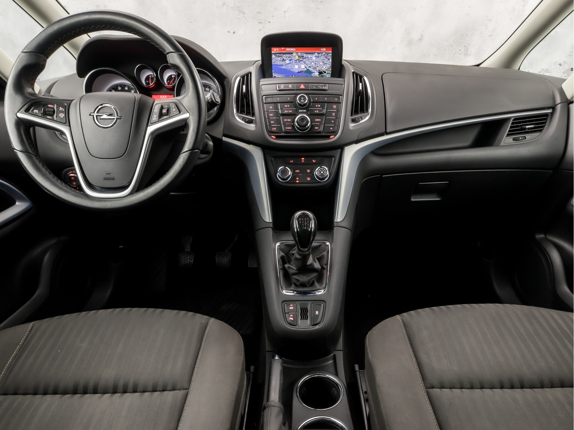 Opel Zafira Tourer 1.4 Sport 7 Persoons (NAVIGATIE, CRUISE, GETINT GLAS, SPORTSTOELEN, LM VELGEN, TREKHAAK, NIEUWSTAAT)