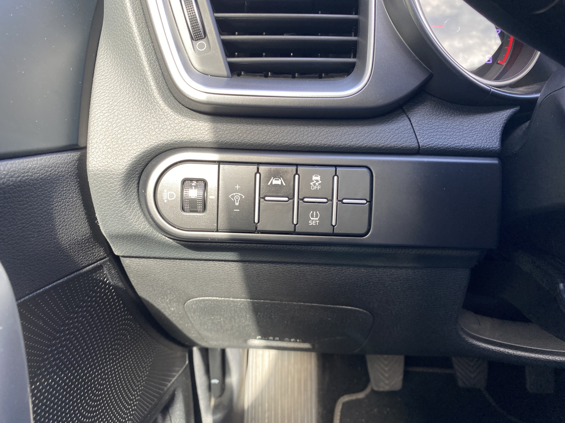 Kia Ceed Sportswagon 1.0 T-GDi 120 pk DynamicLine | 1e eigenaar | dealer onderh. | navigatie | camera | climate control | BTW