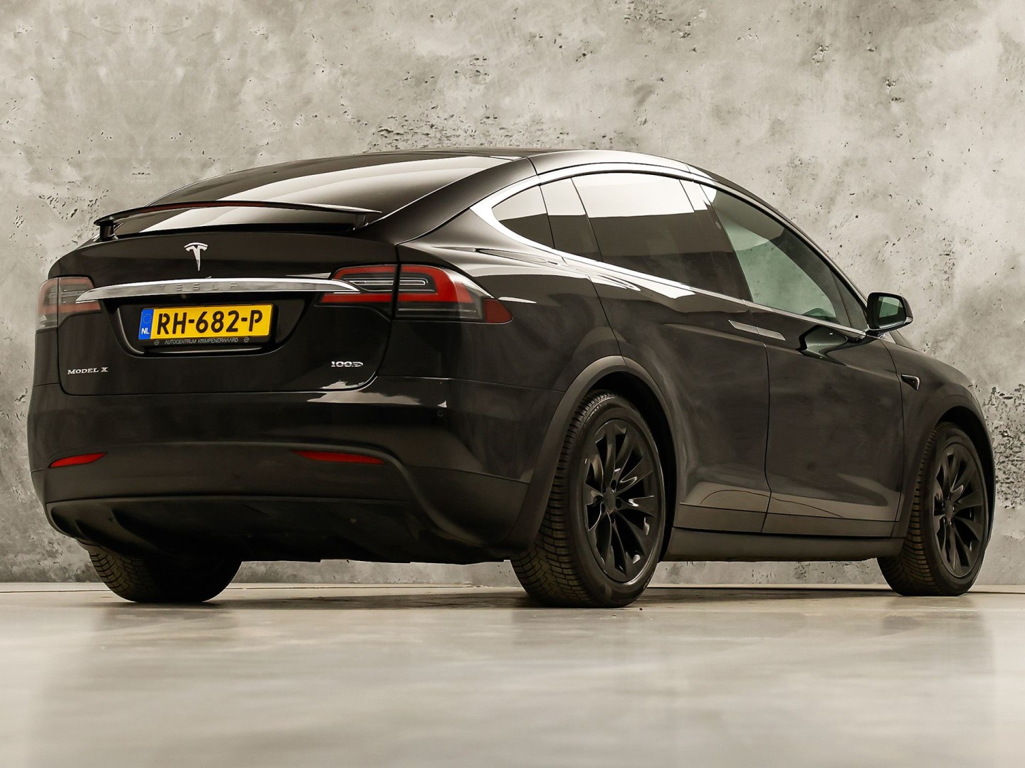 Tesla Model X 100D 7 Persoons 417Pk (AUTOPILOT, LUCHTVERING, STUUR/STOELVERWARMING, CAMERA, ADAPTIVE CRUISE, KEYLESS ENTRY, NIEUWSTAAT)