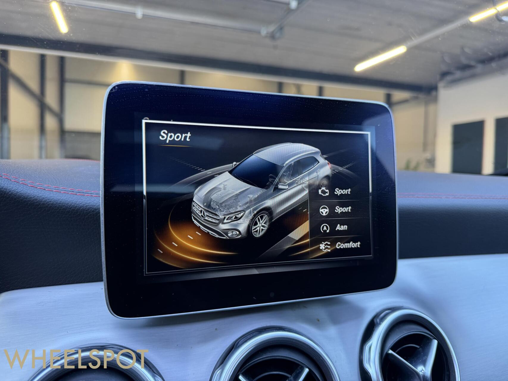Mercedes GLA-klasse 250 4Matic AMG|Pano|Keyless|19 Inch|Camera