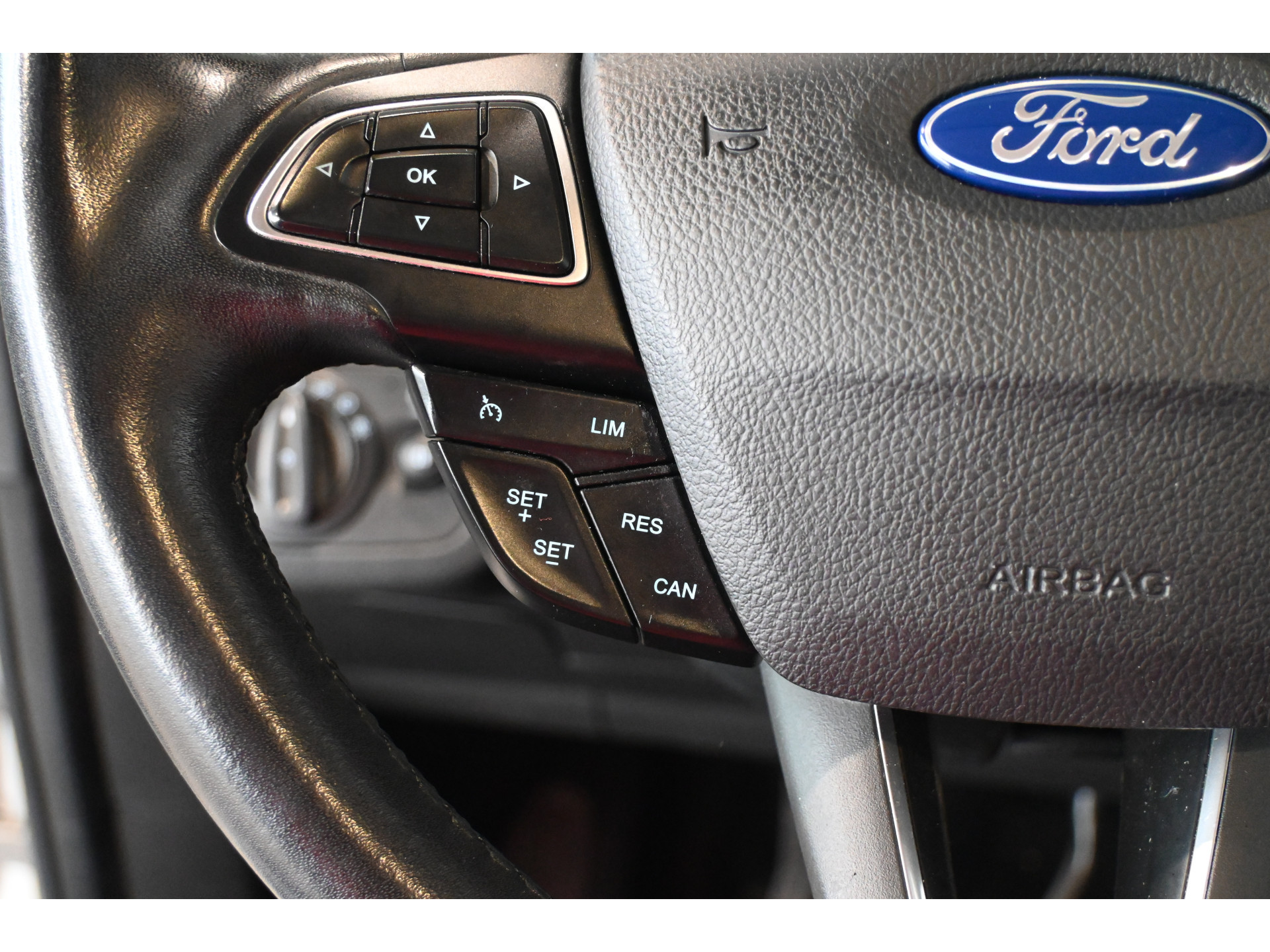 Ford C-Max 1.0 Titanium Clima Cruise control Navigatie Rijklaarprijs Inruil Mogelijk!