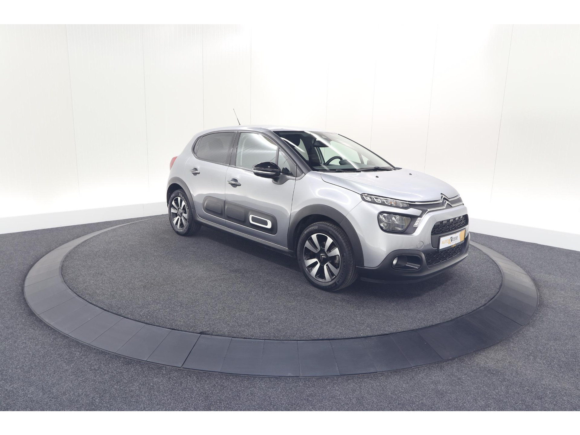 Citroen C3 PureTech 110 Max | Keyless entry/start | Camera | Navigatie | Parkeersensoren | Apple Carplay