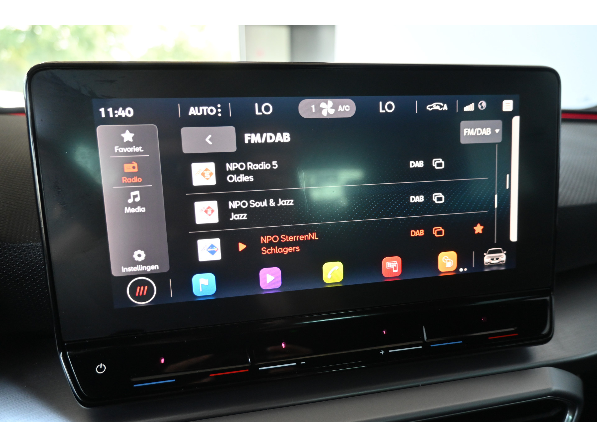SEAT Leon 1.5 TSI FR Launch Edition Clima Navigatie Carplay Virtual LED Rijklaarprijs! Inruil Mogelijk!