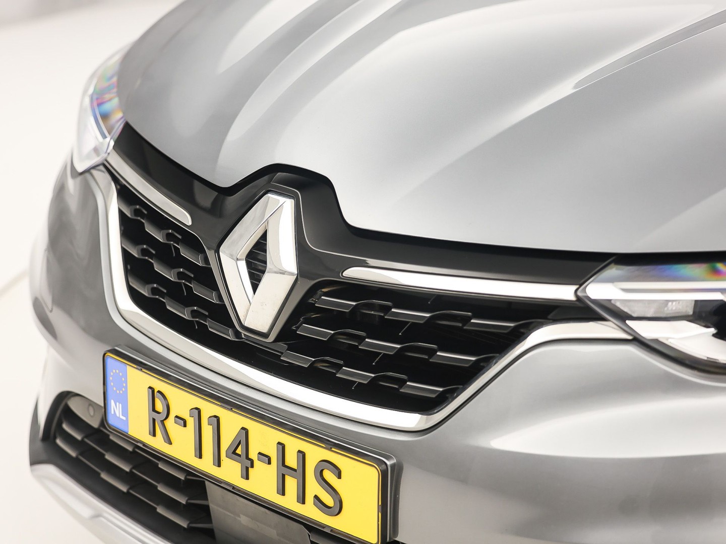 Renault Arkana 1.6 E-Tech Hybrid 145 Intens 145Pk Automaat (GROOT NAVI, CAMERA, STOELVERWARMING, SPORTSTOELEN, ADAPTIVE CRUISE, GETINT GLAS, KEYLESS, NIEUWSTAAT)