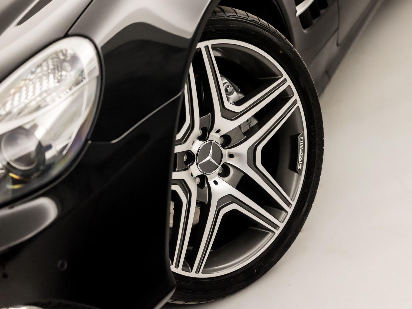 Mercedes-Benz SL-Klasse 280 AMG Sport 232Pk Automaat (NAVIGATIE, ORG. NL, LEDER, MEMORY SEATS, STOELVERWARMING, CRUISE, XENON, NIEUWE APK, NIEUWSTAAT)