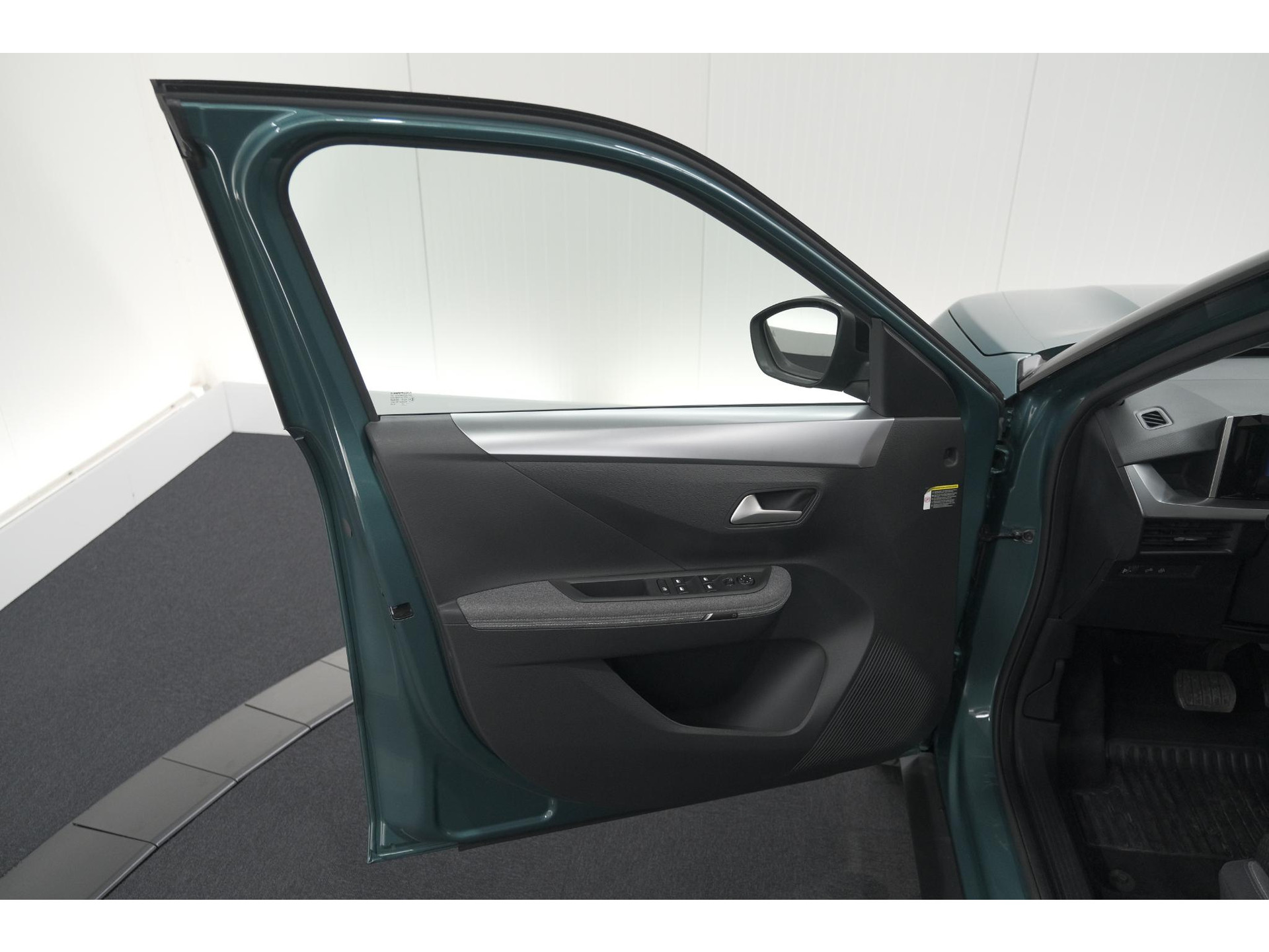 Opel Frontera Electric GS 44 kWh | 11 KW Laadfunctie | Camera | Dodehoekdetectie | Apple Carplay