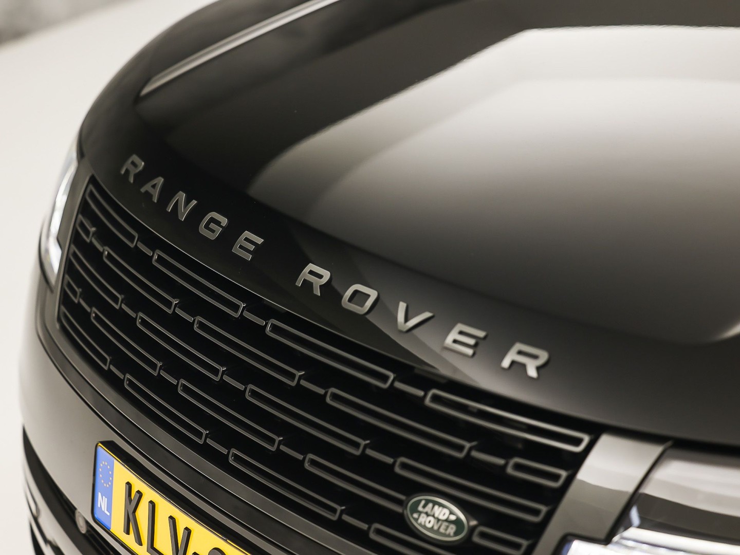 Land Rover Range Rover 3.0 P510e Autobiography PHEV Automaat 510Pk (LEDEREN HEMEL, MASSAGE, MEMORY, ACHTERASBESTURING, MERIDIAN, STOELKOELING/VERWARMING V+A, KOELKAST, 360 CAMERA, SFEERVERLICHTING, NIEUWE APK)