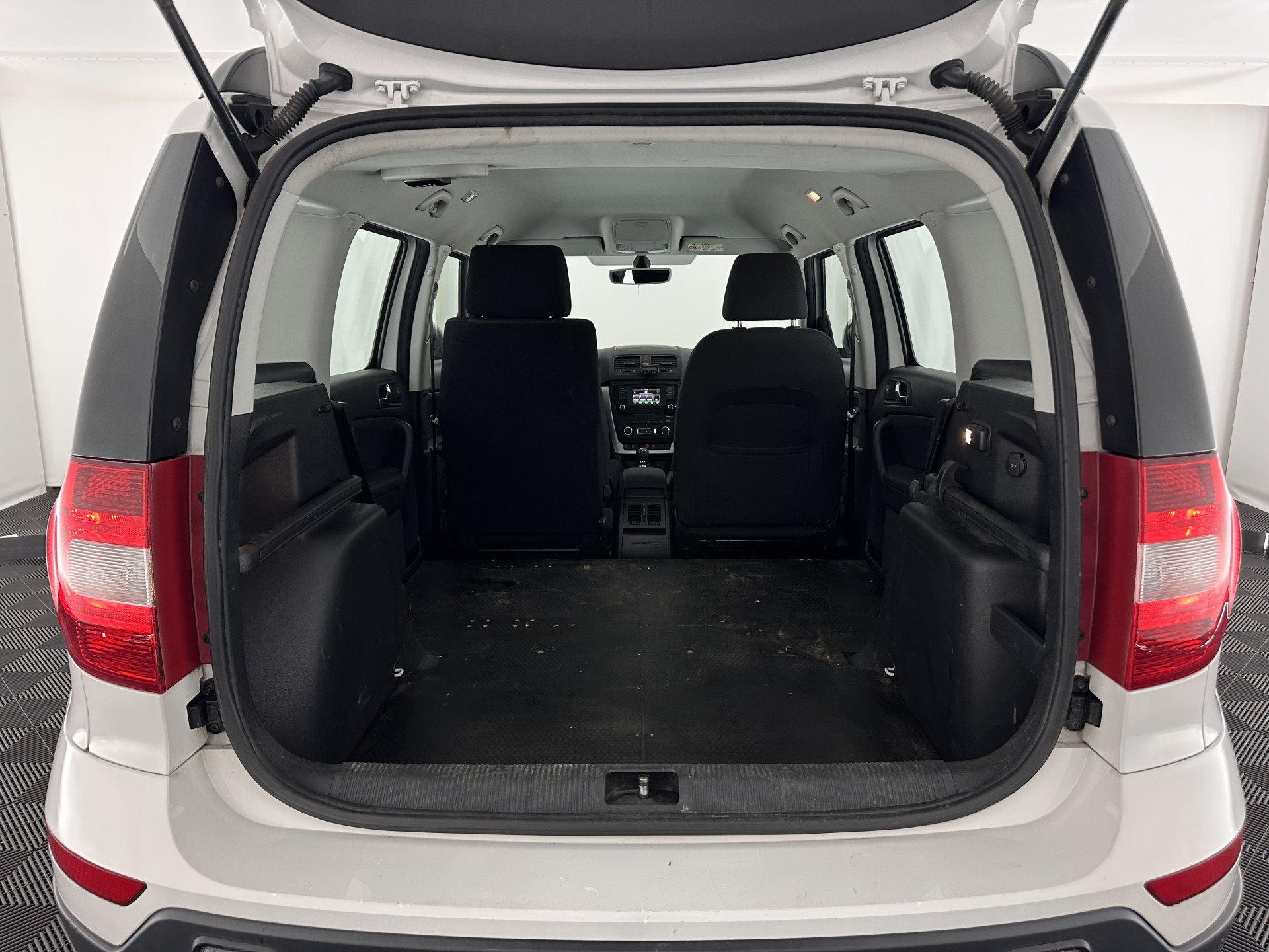 ŠKODA Yeti Outdoor 2.0 TDI Greentech Ambition 4x4 *AIRCO | COMFORT-SEATS | 16''ALU | TOWBAR*