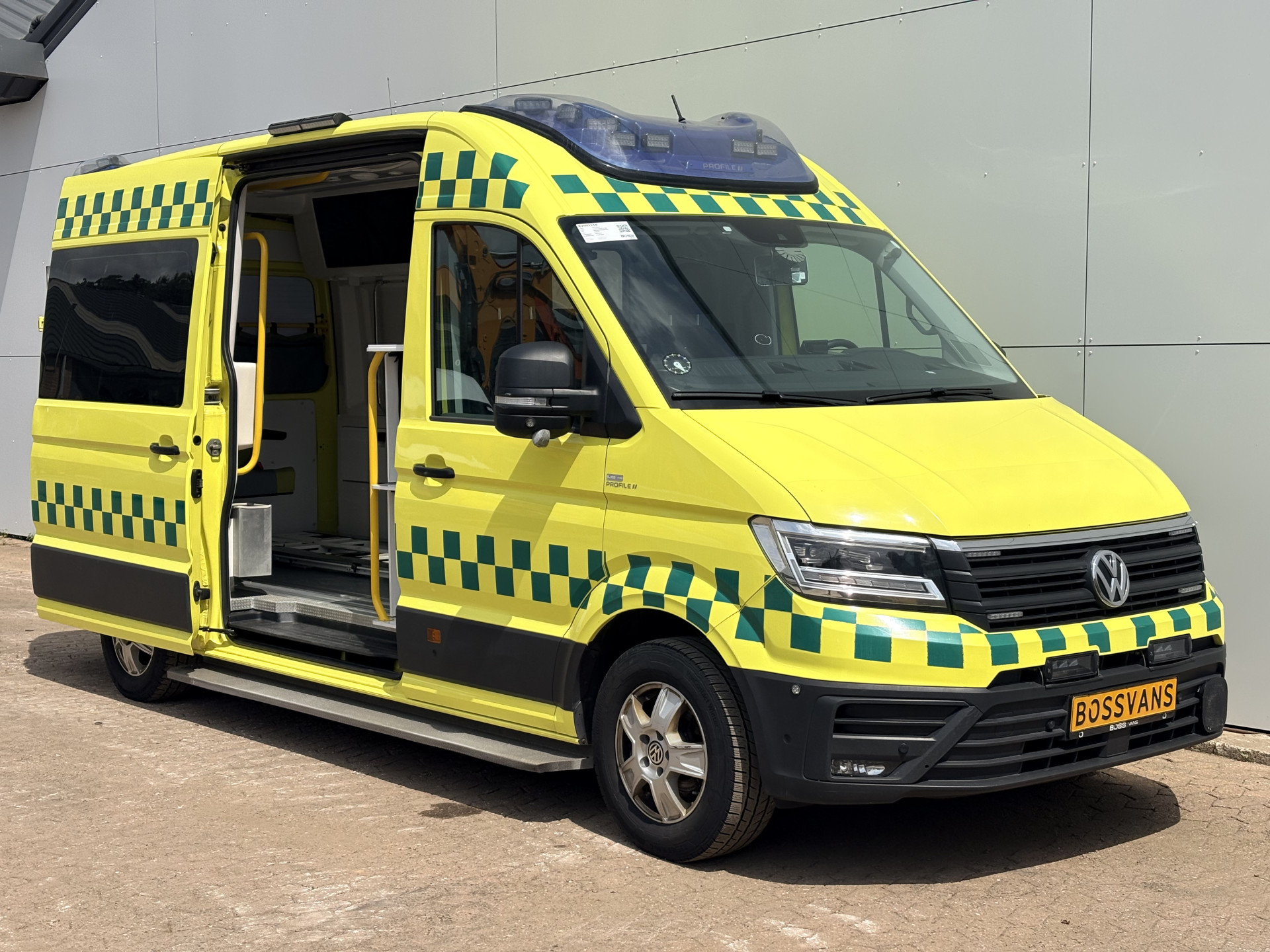 Volkswagen Crafter 2.0 TDI 177PK Ambulance L3H3 Automaat ACC Climate Control Stroompunten Laadruimte Parkeersensoren