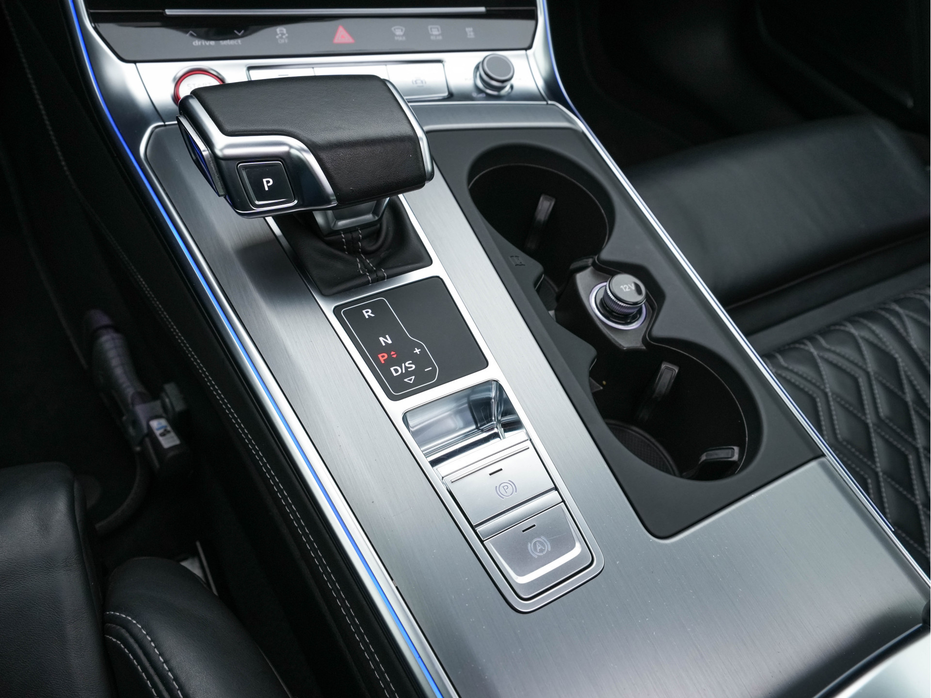 Audi A6 Limousine S6 TDI Quattro Black Edition Aut. *PANO | LUXURY-LEATHER | BANG&OLUFSEN-AUDIO | MATRIX-LED | DIGI-COCKPIT | HEAD-UP | SPORT-SEATS | BLIND-SPOT | LANE-ASSIST | MEMORY-PACK | AIR-SUSPENSION | ADAPT.CRUISE | NAVI-FULL