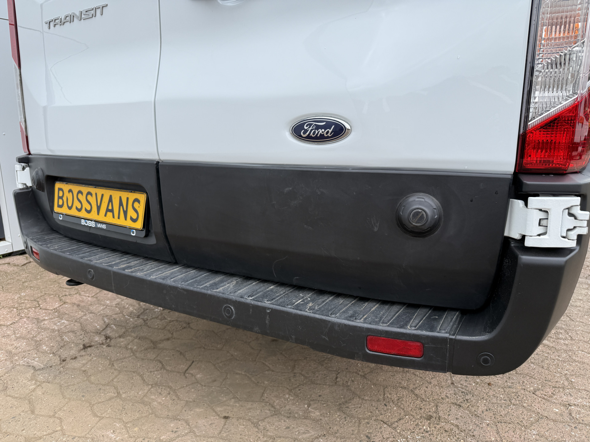Ford Transit DC 2.0 TDCI 170PK L4H3 Dubbele Cabine 6-Stoelen Airco Cruise Control Camera Parkeersensoren v+a