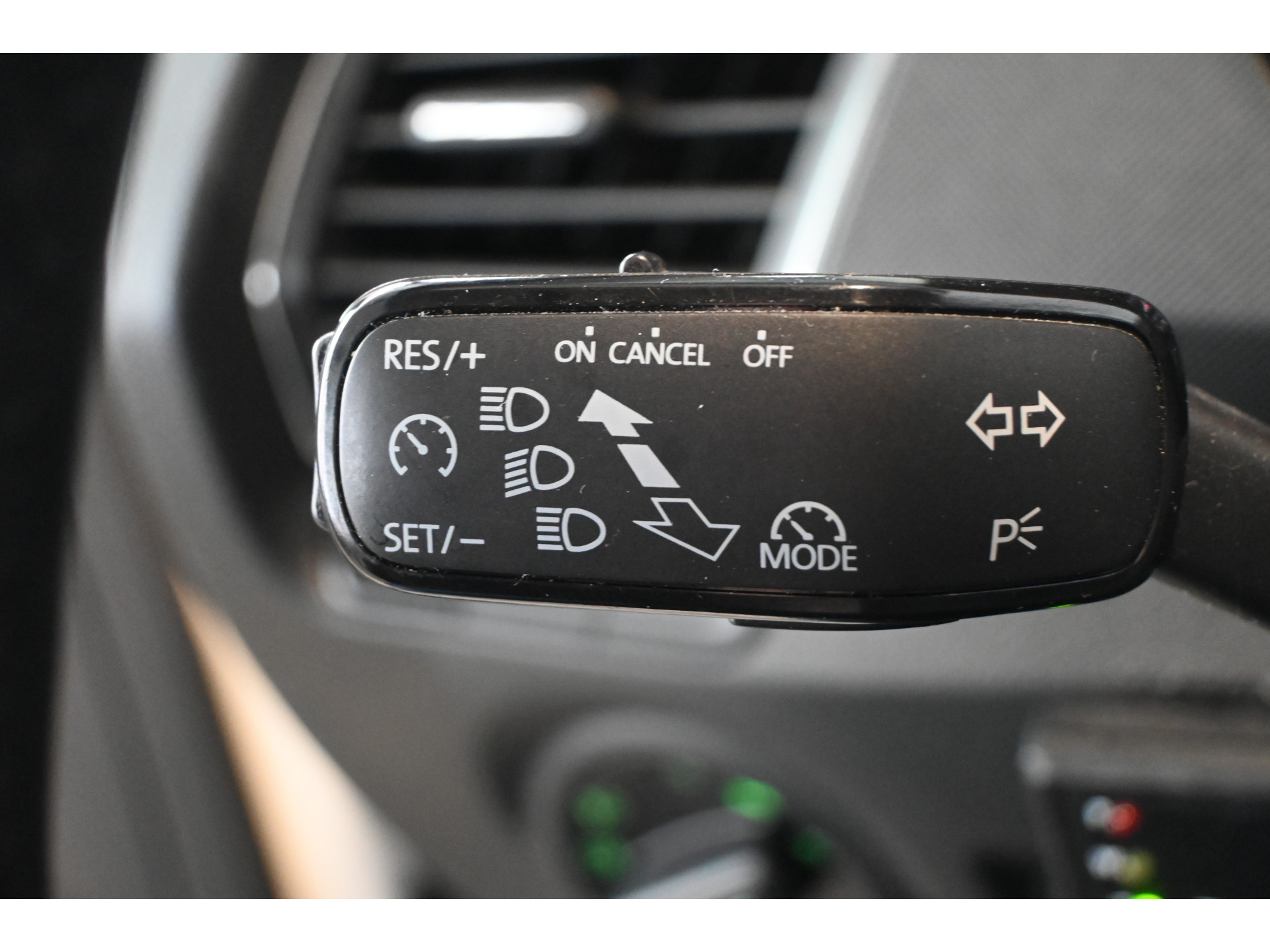 ŠKODA Fabia Combi 1.0 TSI Ambition Business Airco Navigatie Cruise Control Rijklaarprijs Inruil Mogelijk!