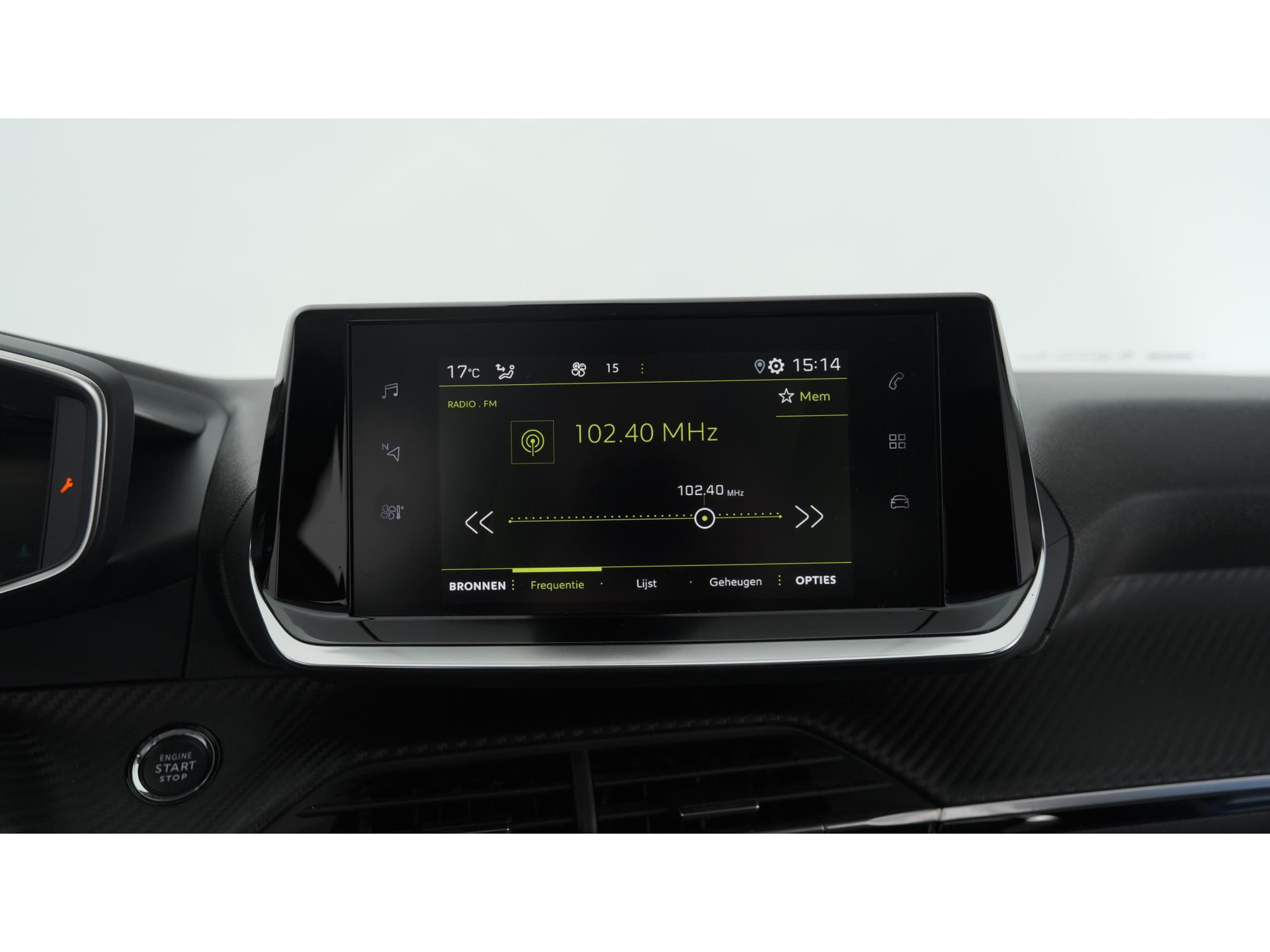 Peugeot 2008 PureTech 130 Allure | Trekhaak | Camera | Apple Carplay | Stoelverwarming | Parkeersensoren