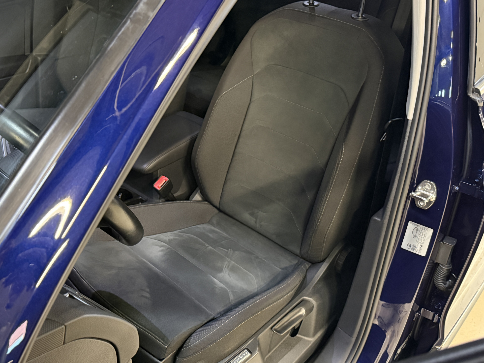 Volkswagen Tiguan Allspace 1.5 TSI Life Business 7p. | Massagestoel | Trekhaak | Camera | Stoel/Stuurverwarming | Carplay | Adaptive cruise