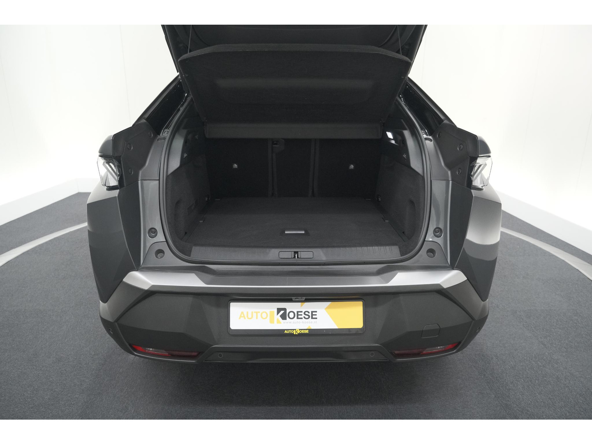 Peugeot 3008 1.2 Hybrid 136 GT | Pack Winter | Camera | Adaptieve Cruise Control | Elektrische Kofferklep