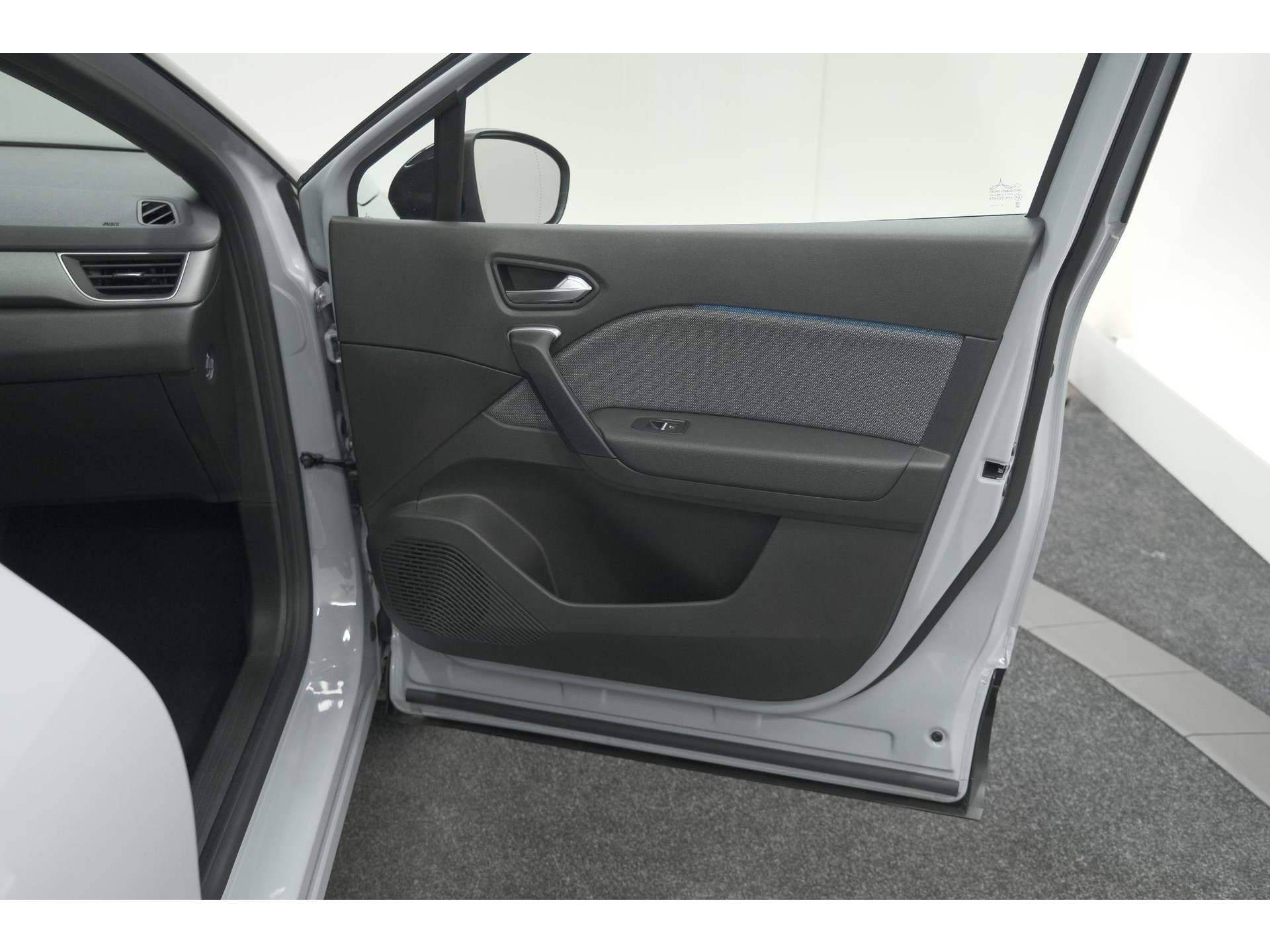 Renault Captur TCe 90 Techno | Nieuw Model | Camera | Harman Kardon | Apple Carplay | Parkeersensoren | 18 Inch Lichtmetalen Velgen