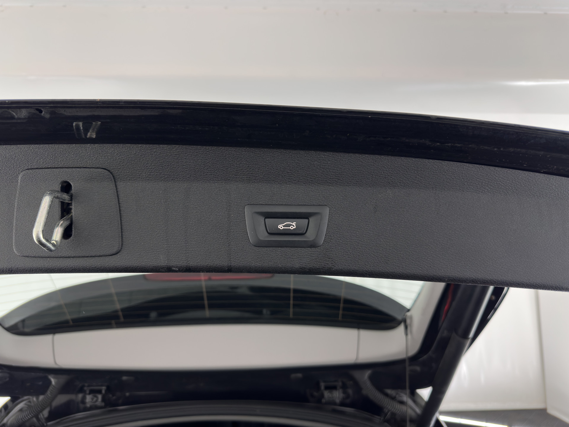 BMW X1 sDrive20i Executive (INCL-BTW) Aut. *LED-LIGHTS | NAVI-FULLMAP | COMFORT-SEATS | ECC | PDC | CRUISE | TOWBAR | 17''ALU*