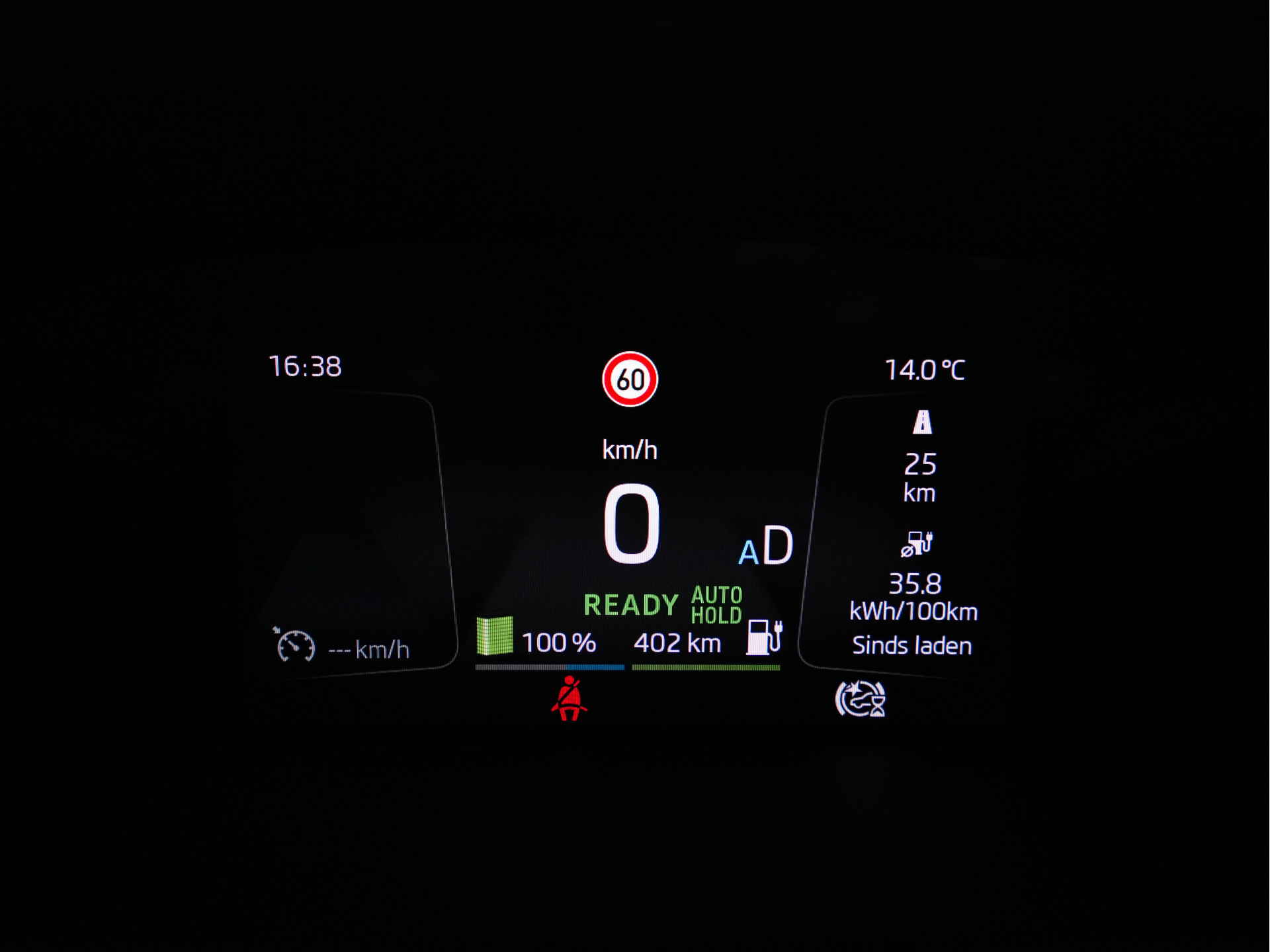 ŠKODA Enyaq iV 80 [ 3-Fase ] {SOH-88% } (INCL-BTW) *LEATHER-FABRIC | FULL-LED | DIGI-COCKPIT | CAMERA | KEYLESS | NAVI-FULLMAP | AMBIENT-LIGHT | ECC | HEATED-COMFORTSEATS | DAB+ | PDC | CRUISE | CARPLAY | TOWBAR | 19"ALU*