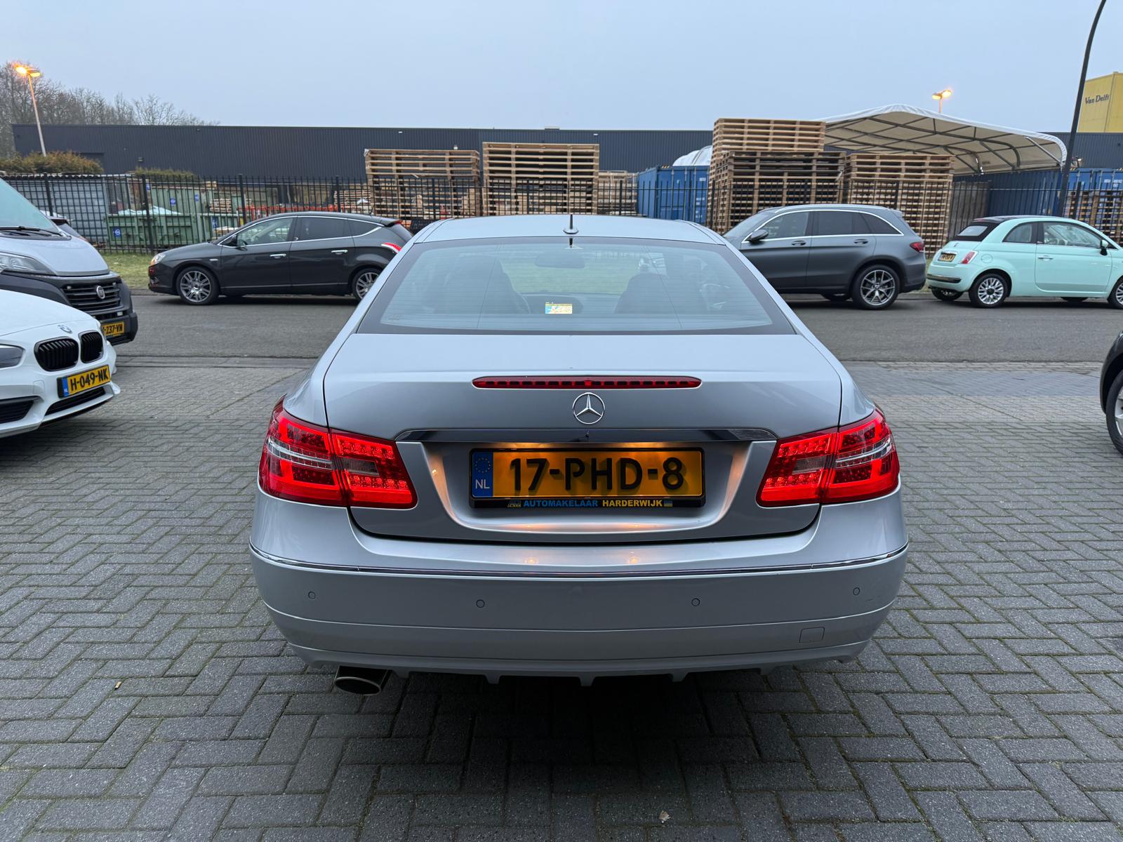 Mercedes-Benz E-klasse Coupé 200 CGI Avantgarde | 2E EIGENAAR | 3/6/12MND GARANTIE | LEDER | NAVI | CRUISE | LMV |