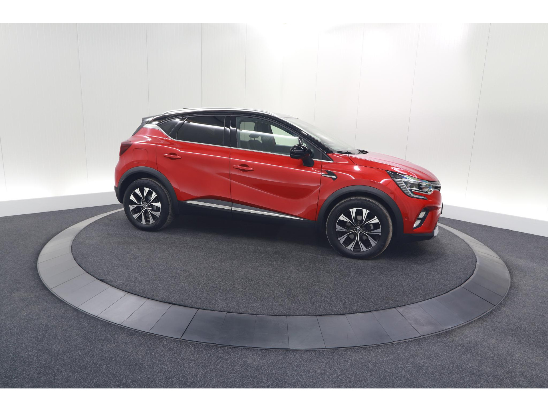 Renault Captur TCe 90 Techno | 360 Camera | 9.3 Inch Grootscherm | Apple Carplay | Navigatie