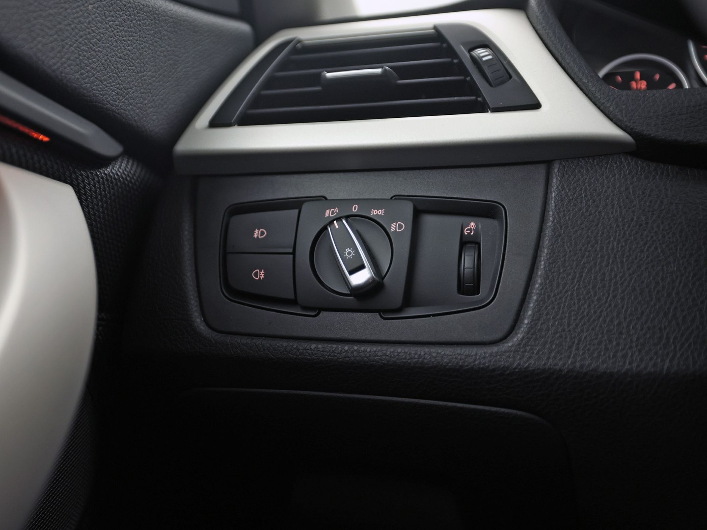 BMW 4-Serie Gran Coupe 418i Executive Sport Black Pack Automaat (NAP, DEALER ONDERHOUDEN, NAVIGATIE, CLIMATE, SPORTSTOELEN, PARKEERSENSOREN, CRUISE, FLIPPERS, NIEUWE APK, NIEUWSTAAT)