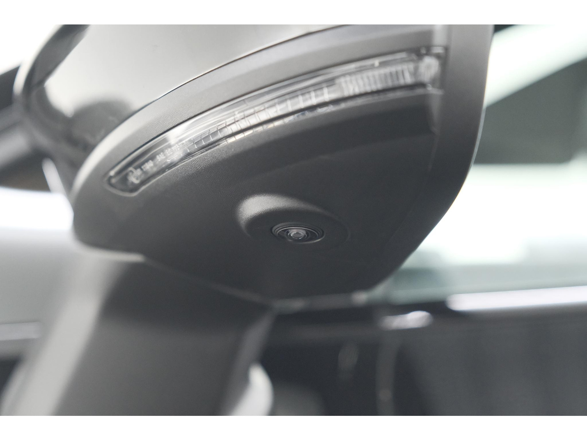 Renault Captur 1.8 E-Tech full hybrid 160 Esprit Alpine | 360 Camera | Adaptieve Cruise Control | Dodehoekdetectie | Stuurwielverwarming