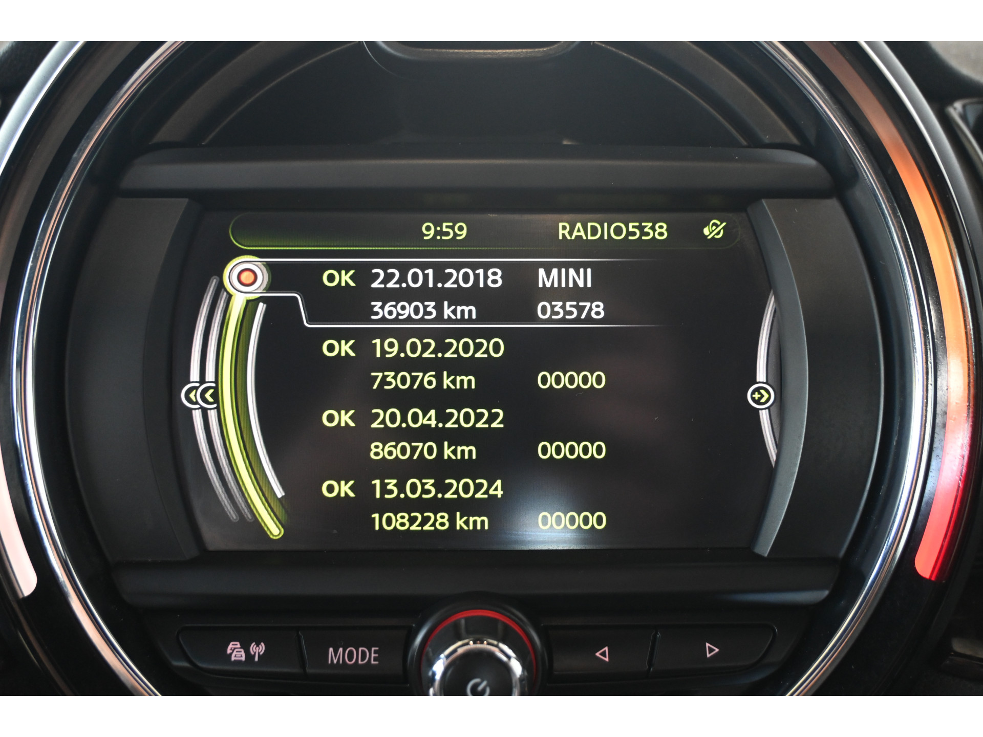 MINI Clubman 1.5 Salt Business Automaat Navigatie Panoramadak Goed Onderhouden! Inruil Mogelijk!
