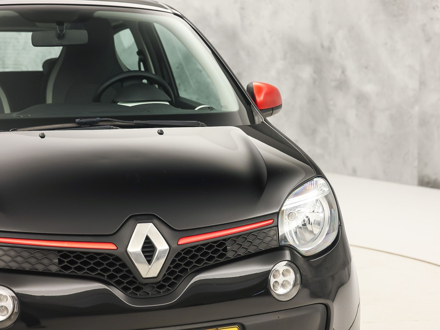 Renault Twingo 1.0 SCe Collection (AIRCO, ELEK RAMEN, CRUISE, SPORTSTOELEN, NIEUWE APK, NIEUWSTAAT)