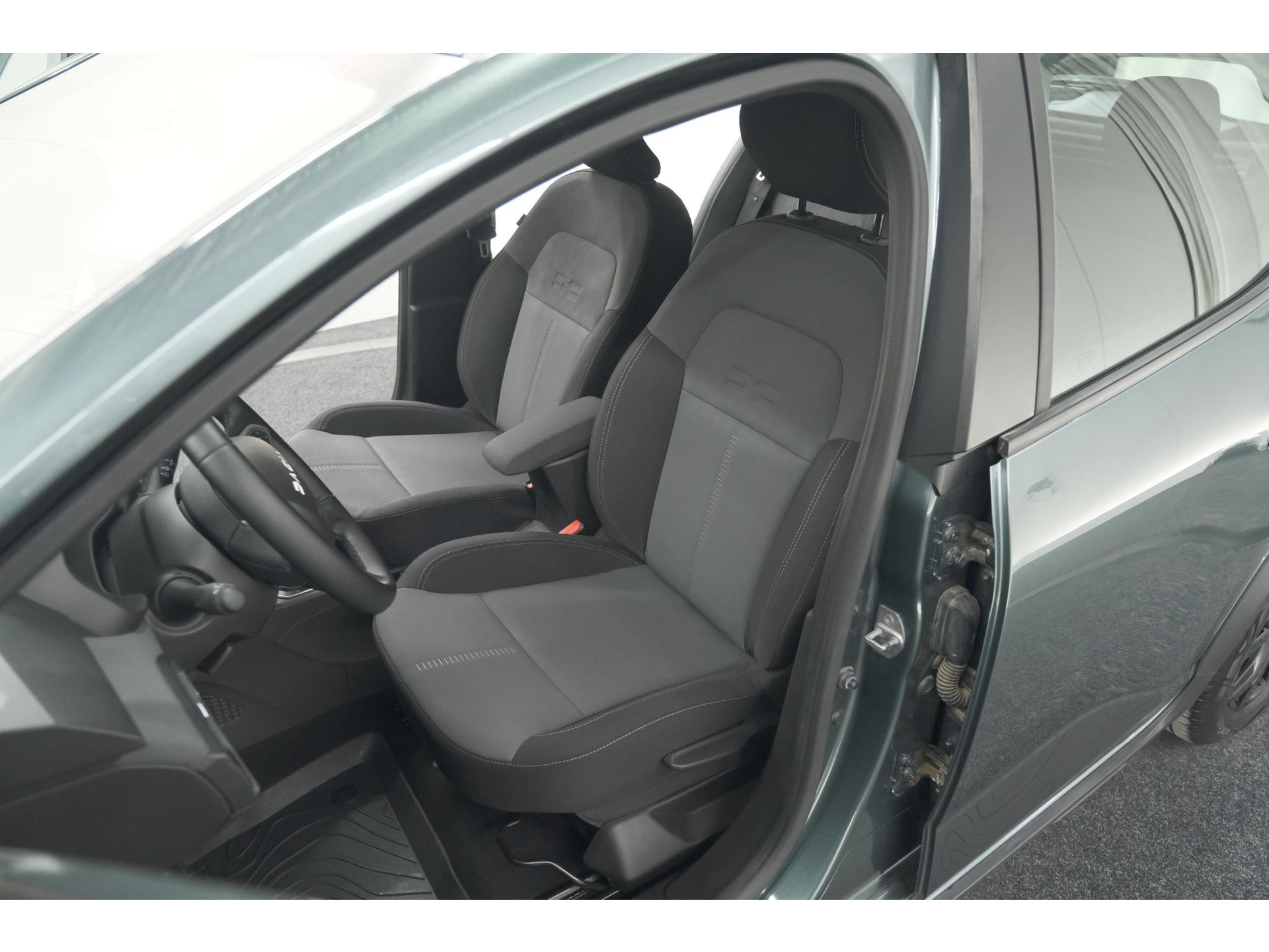 Dacia Sandero Stepway TCe 90 Extreme | Camera | Dodehoekdetectie | Navigatie | Apple Carplay