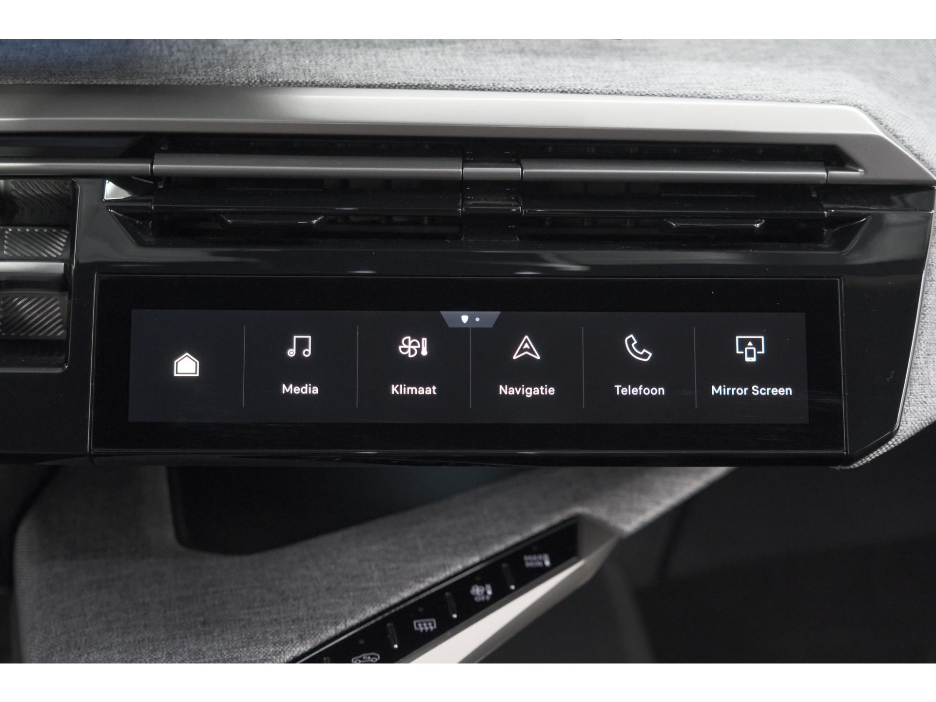 Peugeot 5008 1.2 Hybrid 136 GT | Adaptieve Cruise Control | Camera | Elektrische Kofferklep | Stoelverwarming