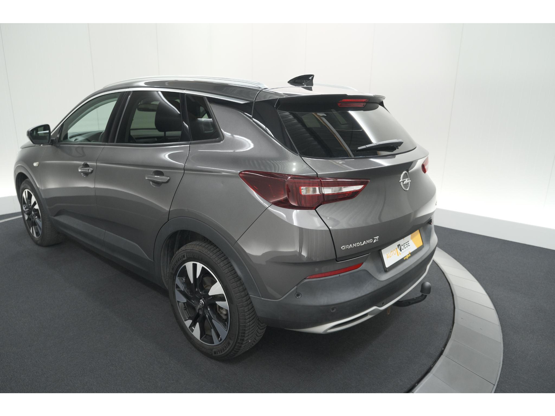 Opel Grandland X Turbo 130 EAT8 Innovation | Trekhaak | Dodehoekdetectie | Apple Carplay | Pack Winter