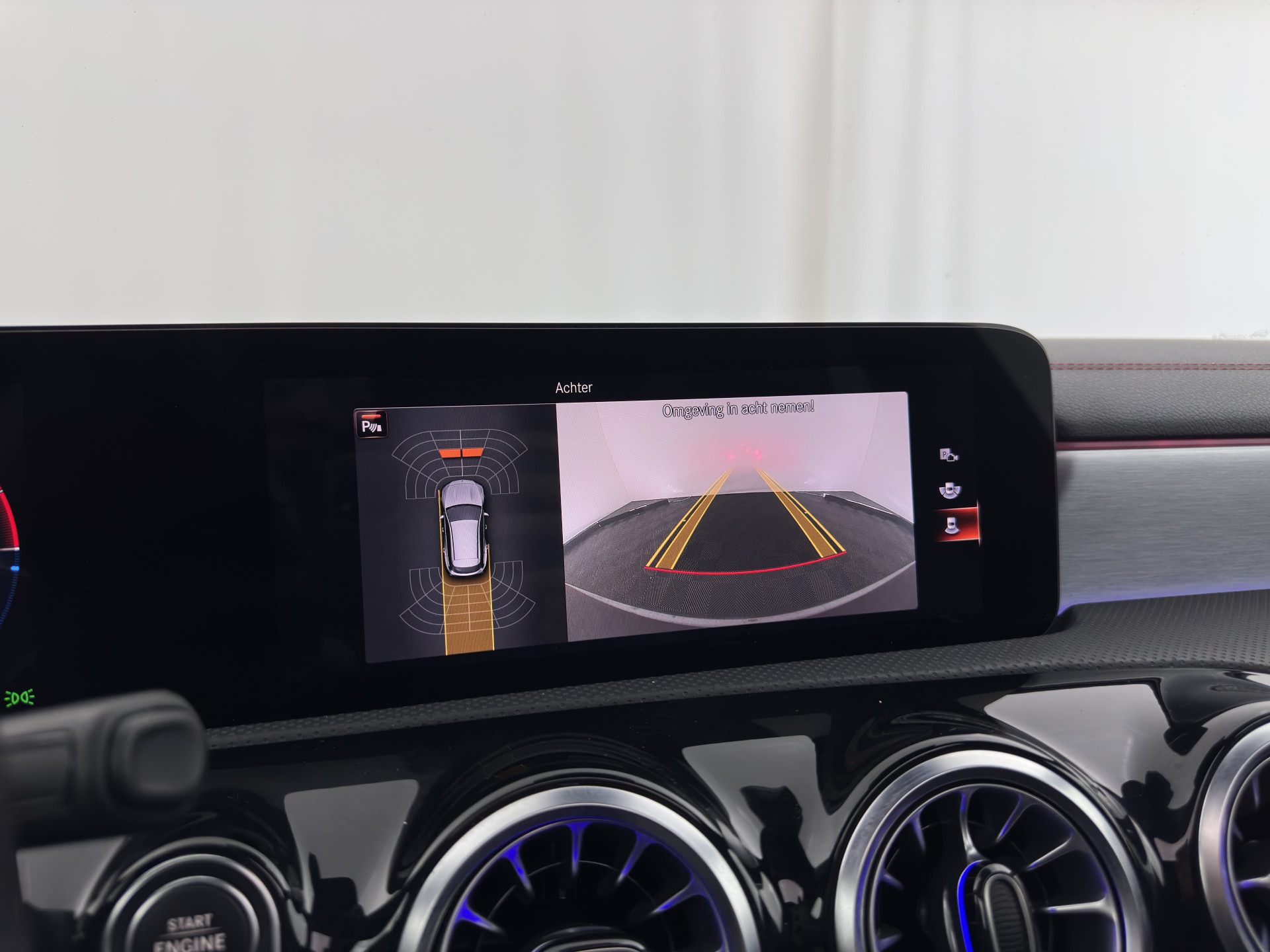 Mercedes-Benz CLA-klasse Shooting Brake 250 e Business Solution AMG Limited (INCL.BTW) *PANO | LEATHER-MICROFIBRE | MULTIBEAM-LED | AMBIENT-LIGT | BLIND-SPOT | HEATED-SPORTSEATS | WIDE-SCREEN-DIGICOCKPIT | DAB+ | NAVI-FULLMAP | CAMERA | PRIVACY-GLASS |  1