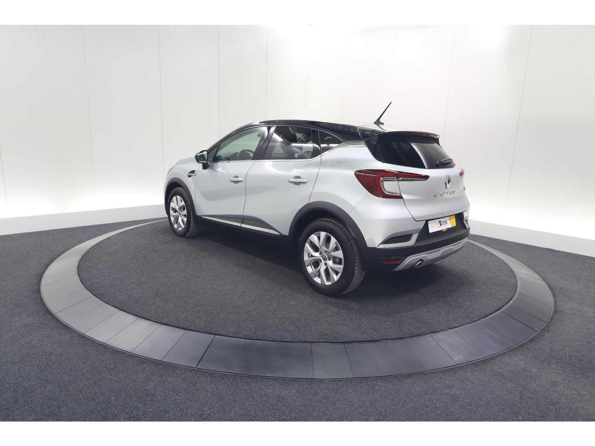 Renault Captur TCe 100 Intens | Camera | Navigatie | Parkeersensoren