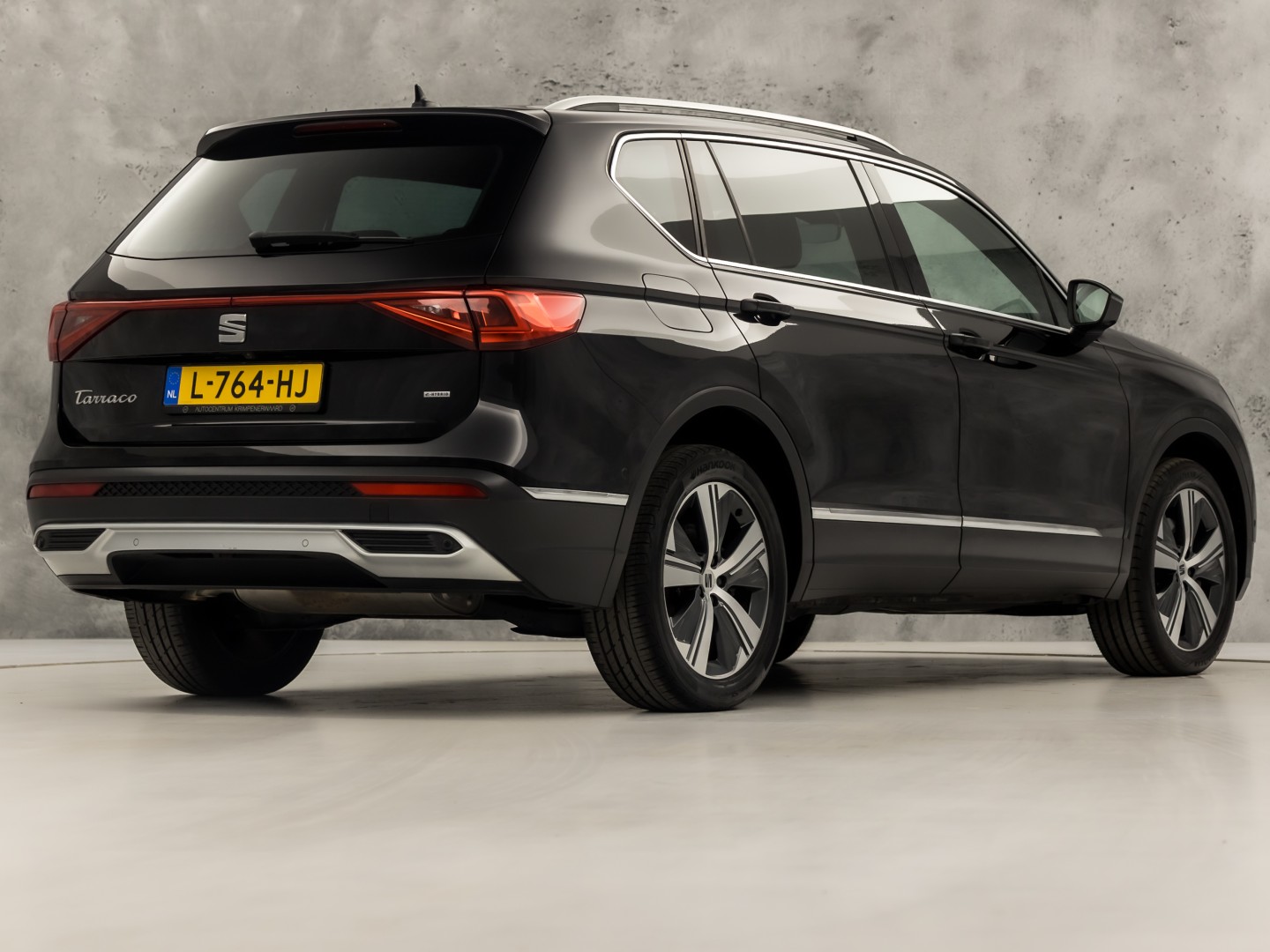 SEAT Tarraco 1.4 TSI e-Hybrid PHEV Xcellence Sport 245Pk Automaat (APPLE CARPLAY, GROOT NAVI, MEMORY SEAT, LEDER, CAMERA, SPORTSTOELEN, STOELVERWARMING, ELEK ACHTERKLEP, GETINT GLAS, NIEUWSTAAT)